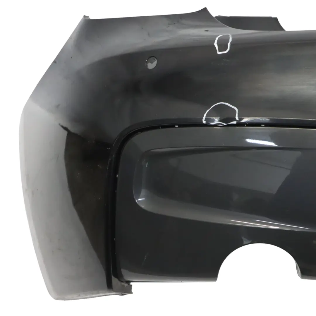 Zderzak Tylny M-Pakiet Black Sapphire Czarny Metalik - 475 do BMW F20 F21 o numerze 8055067 BMW F20 F21 Zderzak Tylny M-Pakiet Black Sapphire Czarny Metalik - 475 - SKU 8055067-BS4 - Numer Części 8055067