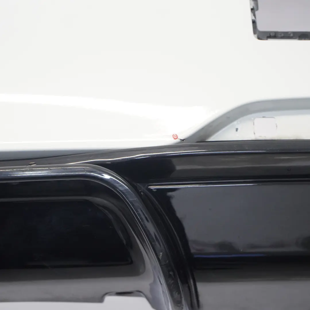 Zderzak Tylny M-Pakiet PDC Alpinweiss 3 Biały - 300 do BMW F30 o numerze 8056497 BMW F30 Zderzak Tylny M-Pakiet PDC Alpinweiss 3 Biały - 300 - SKU 8056497-AW2 - Numer Części 8056497