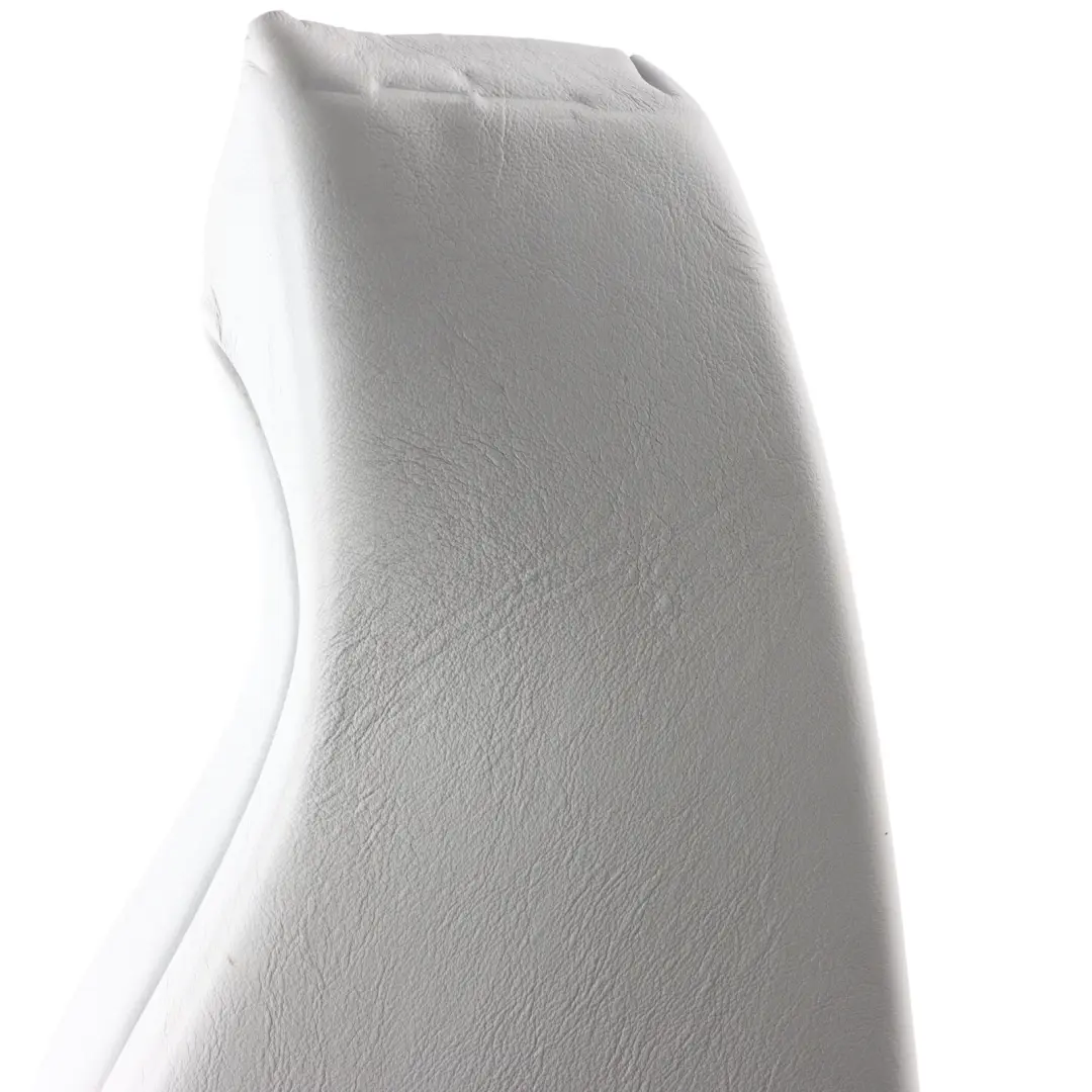 Garniture latérale de siège arrière gauche Cuir Silverstone pour BMW F82 M4 à propos du numéro de pièce 8058135 BMW F82 M4 Garniture latérale de siège arrière gauche Cuir Silverstone - SKU 8058135 - Numéro de pièce 8058135