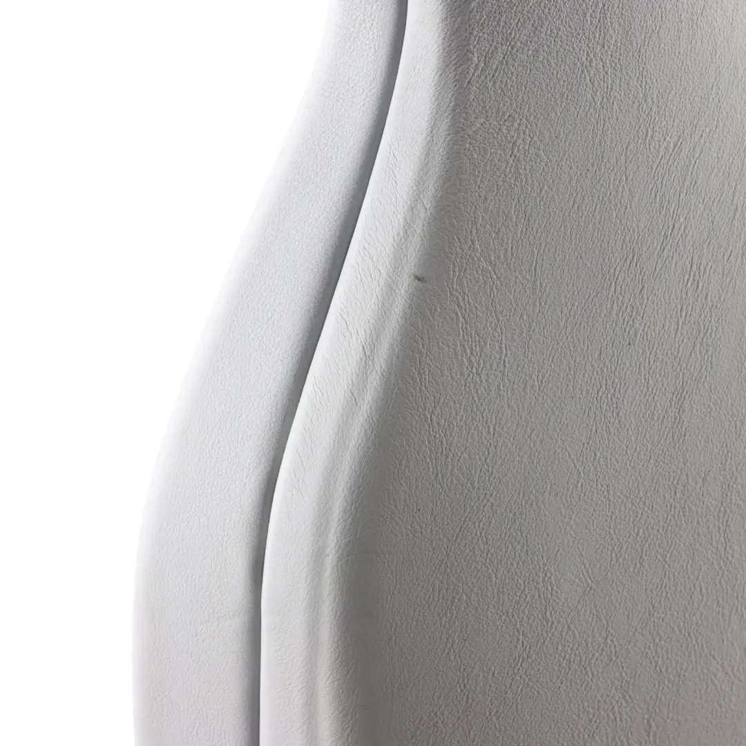 BMW F82 M4 Garniture latérale de siège arrière gauche Cuir Silverstone - SKU 8058135 - Numéro de pièce 8058135