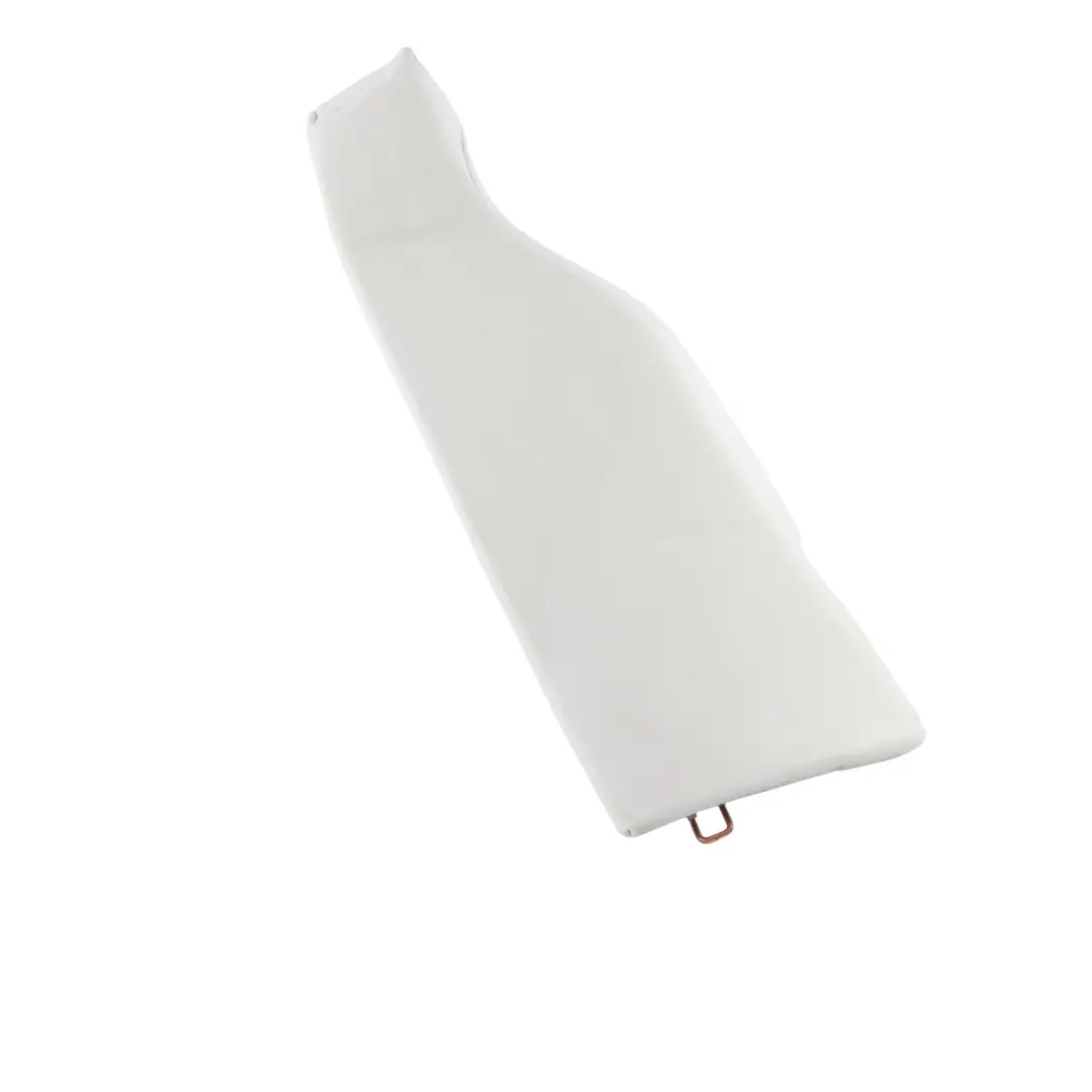 Embellecedor lateral trasero derecho Cuero Silverstone para BMW F82 M4 con número de pieza 8058136 BMW F82 M4 Embellecedor lateral trasero derecho Cuero Silverstone - SKU 8058136 - Número de pieza 8058136