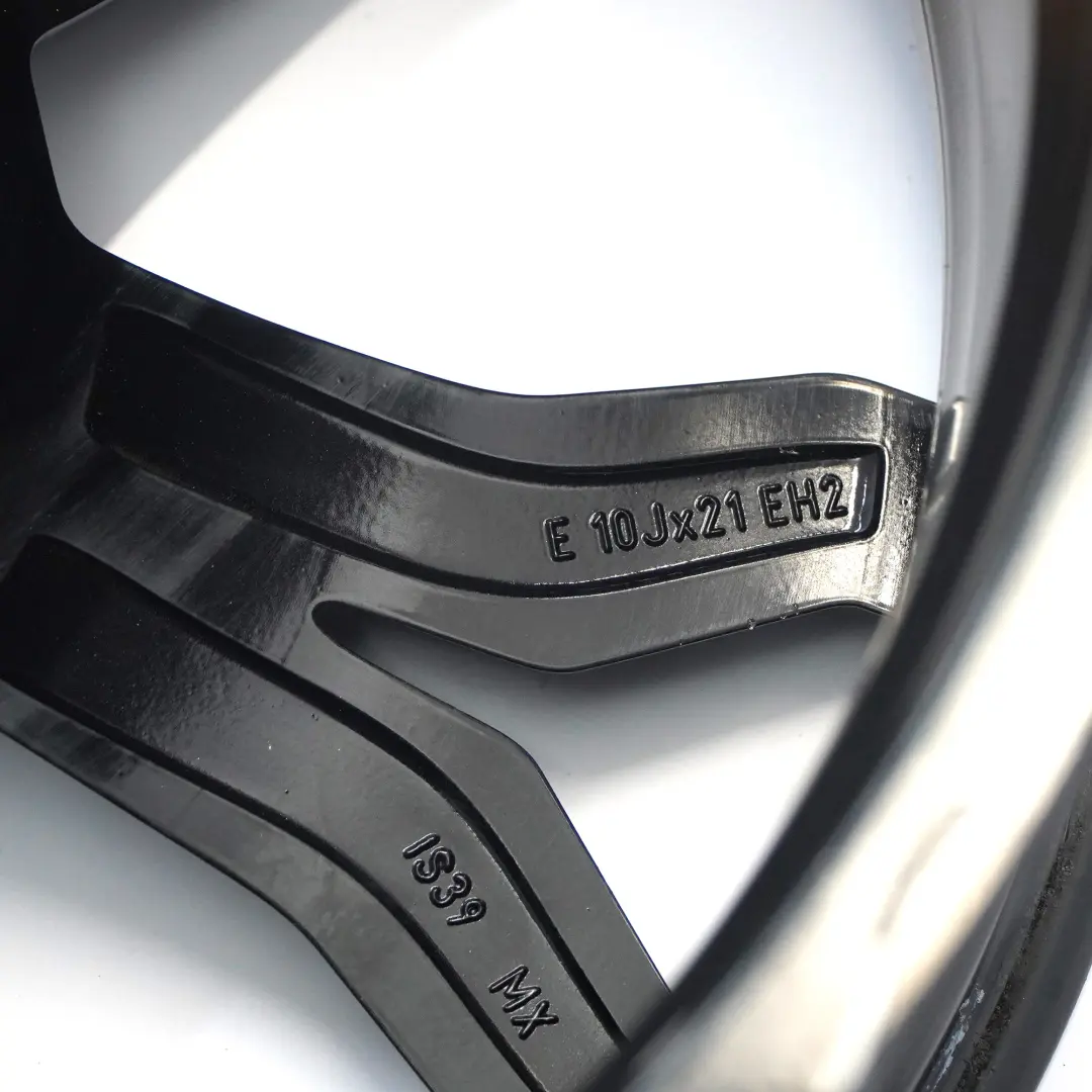 X3M F97 X4M F98 Rear Axle Wheel Alloy Rim 21" 10J ET:39 V-spoke 765M to BMW with Part number 8060042 BMW X3M F97 X4M F98 Rear Axle Wheel Alloy Rim 21" 10J ET:39 V-spoke 765M - SKU 8060042-2 - Part number 8060042