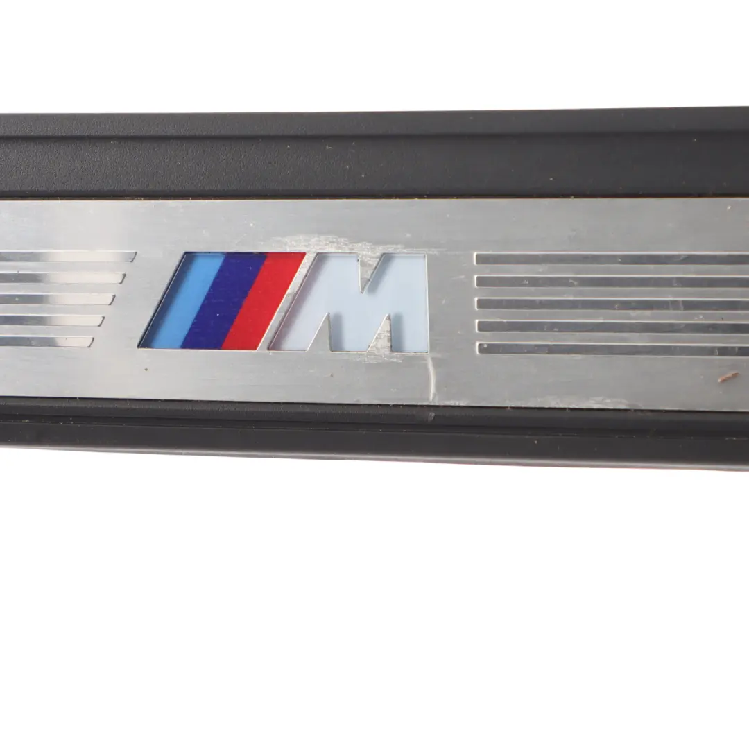 Panel Wejściowy Podświetlany Tylne Lewe Drzwi do BMW G32 M Sport o numerze 8065119 BMW G32 M Sport Panel Wejściowy Podświetlany Tylne Lewe Drzwi - SKU 8065119 - Numer Części 8065119