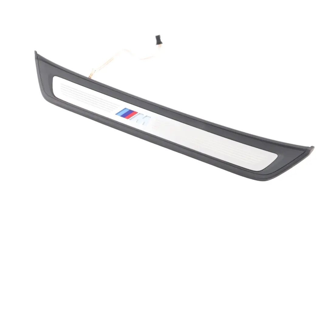 Panel Wejściowy Podświetlany Tylne Lewe Drzwi do BMW G32 M Sport o numerze 8065119 BMW G32 M Sport Panel Wejściowy Podświetlany Tylne Lewe Drzwi - SKU 8065119 - Numer Części 8065119