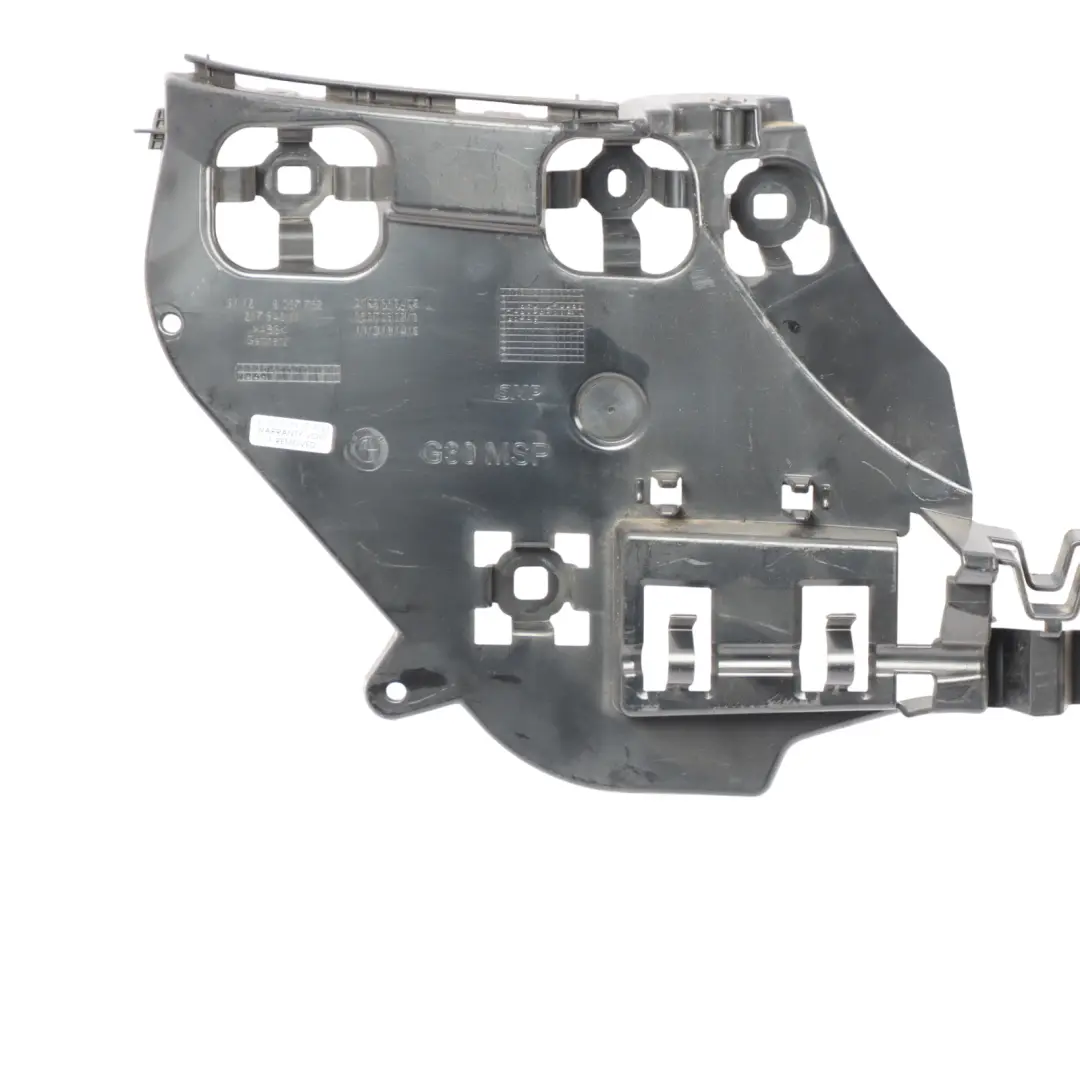 Guida Paraurti Posteriore BMW G30 F90 M5 Supporto Centrale M Sport per con numero di parte 8067762 Guida Paraurti Posteriore BMW G30 F90 M5 Supporto Centrale M Sport - SKU 8067762 - Numero di parte 8067762