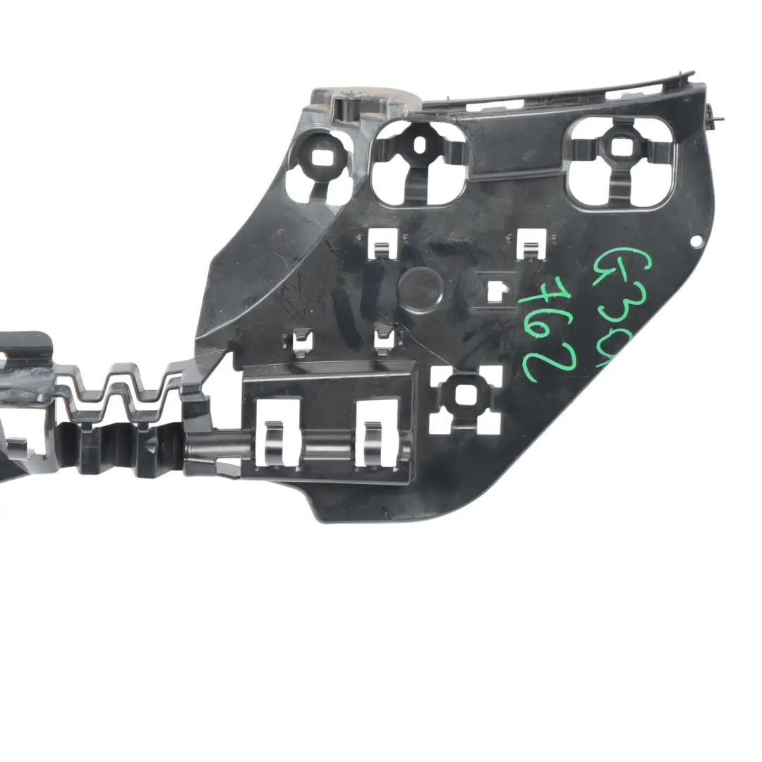 Bumper Guide BMW G30 F90 M5 Center Support Bracket Mount M Sport to Rear with Part number 8067762 Rear Bumper Guide BMW G30 F90 M5 Center Support Bracket Mount M Sport - SKU 8067762 - Part number 8067762