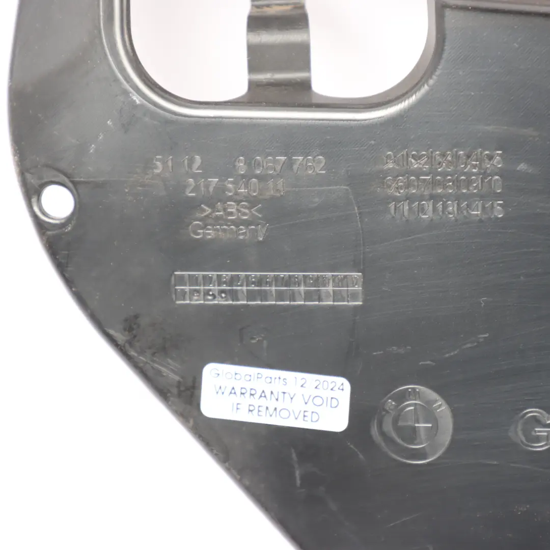 Guía Parachoques Trasero BMW G30 F90 M5 Soporte Central Montaje M Sport para con número de pieza 8067762 Guía Parachoques Trasero BMW G30 F90 M5 Soporte Central Montaje M Sport - SKU 8067762 - Número de pieza 8067762