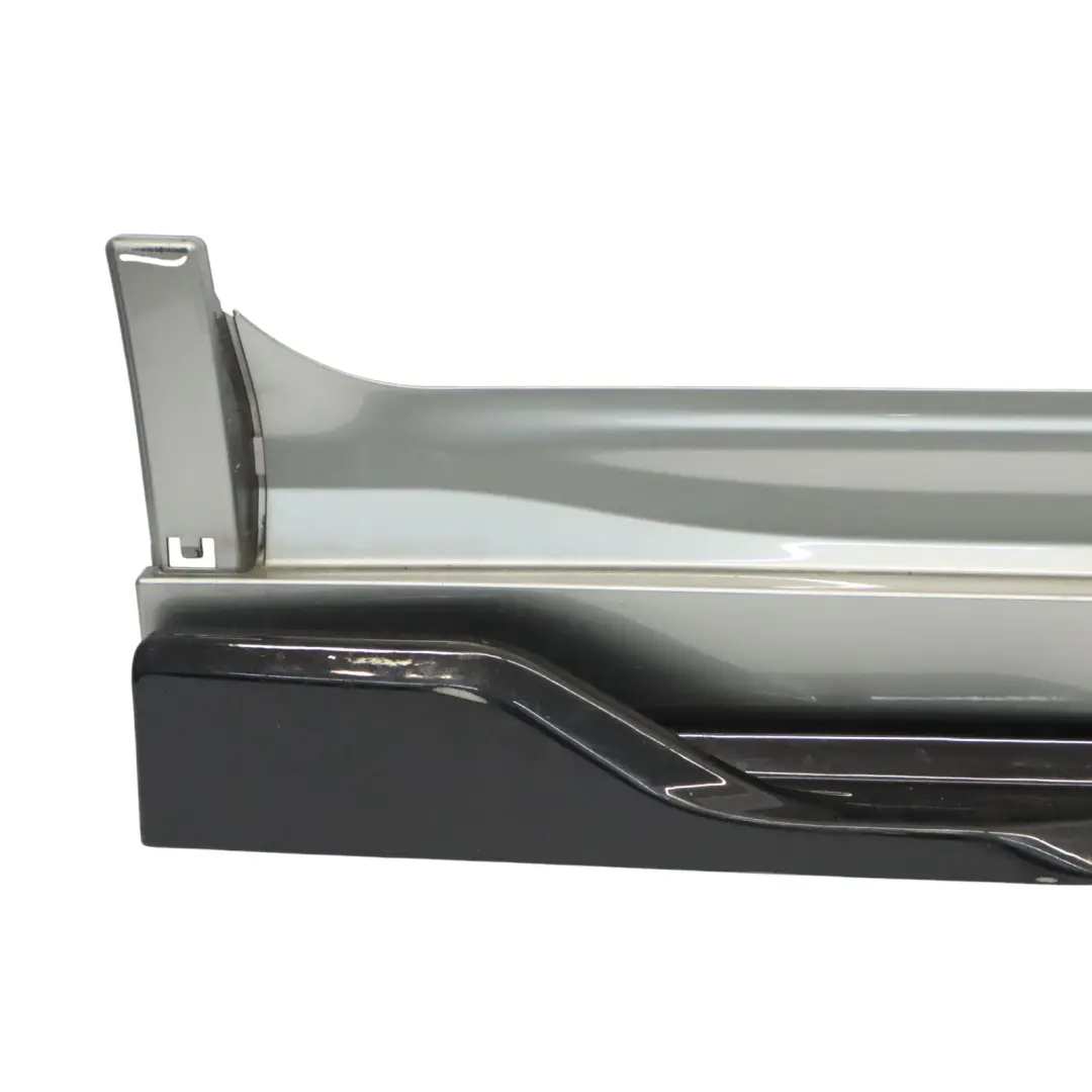 Gonna laterale destra M Sport striscia soglia Donington Grey - C28 per BMW X3 G01 con numero di parte 8091996 BMW X3 G01 Gonna laterale destra M Sport striscia soglia Donington Grey - C28 - SKU 8091996-DOM - Numero di parte 8091996