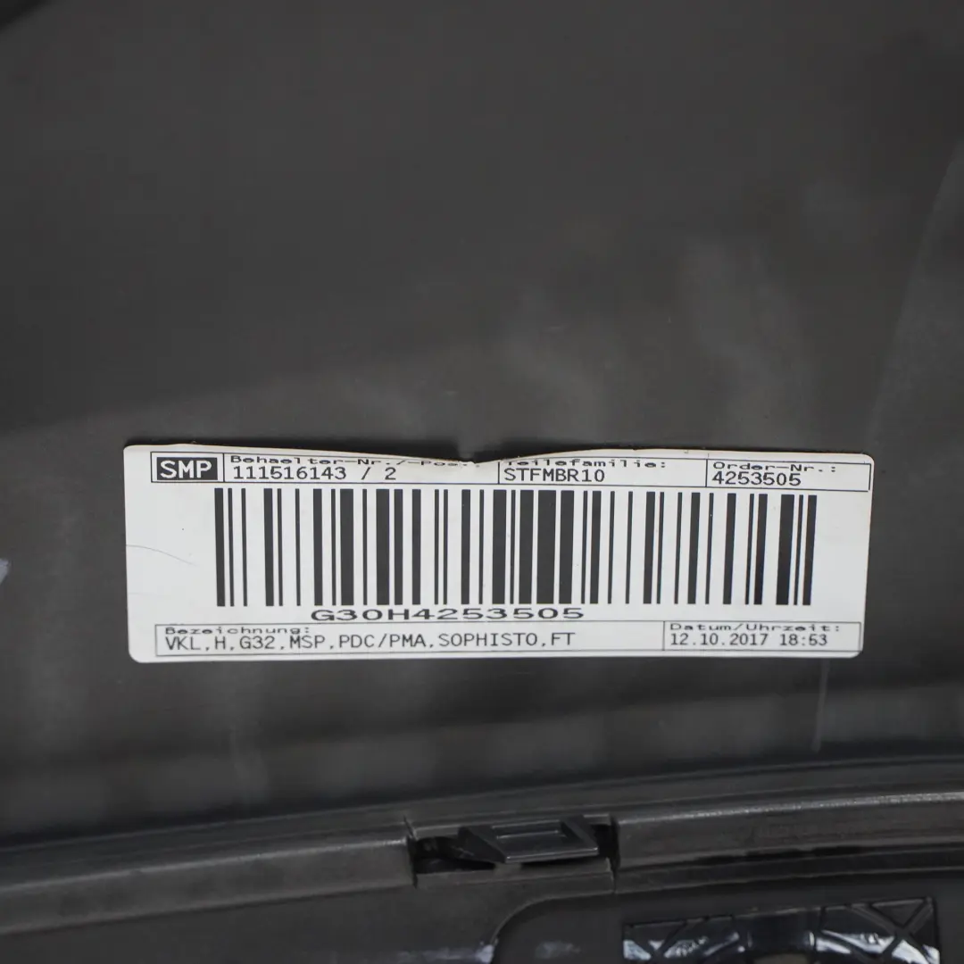 Zderzak Tylny M-Pakiet PDC Sophistograu Szary Metalik - A90 do BMW G32 o numerze 8094106 BMW G32 Zderzak Tylny M-Pakiet PDC Sophistograu Szary Metalik - A90 - SKU 8094106-SOP - Numer Części 8094106