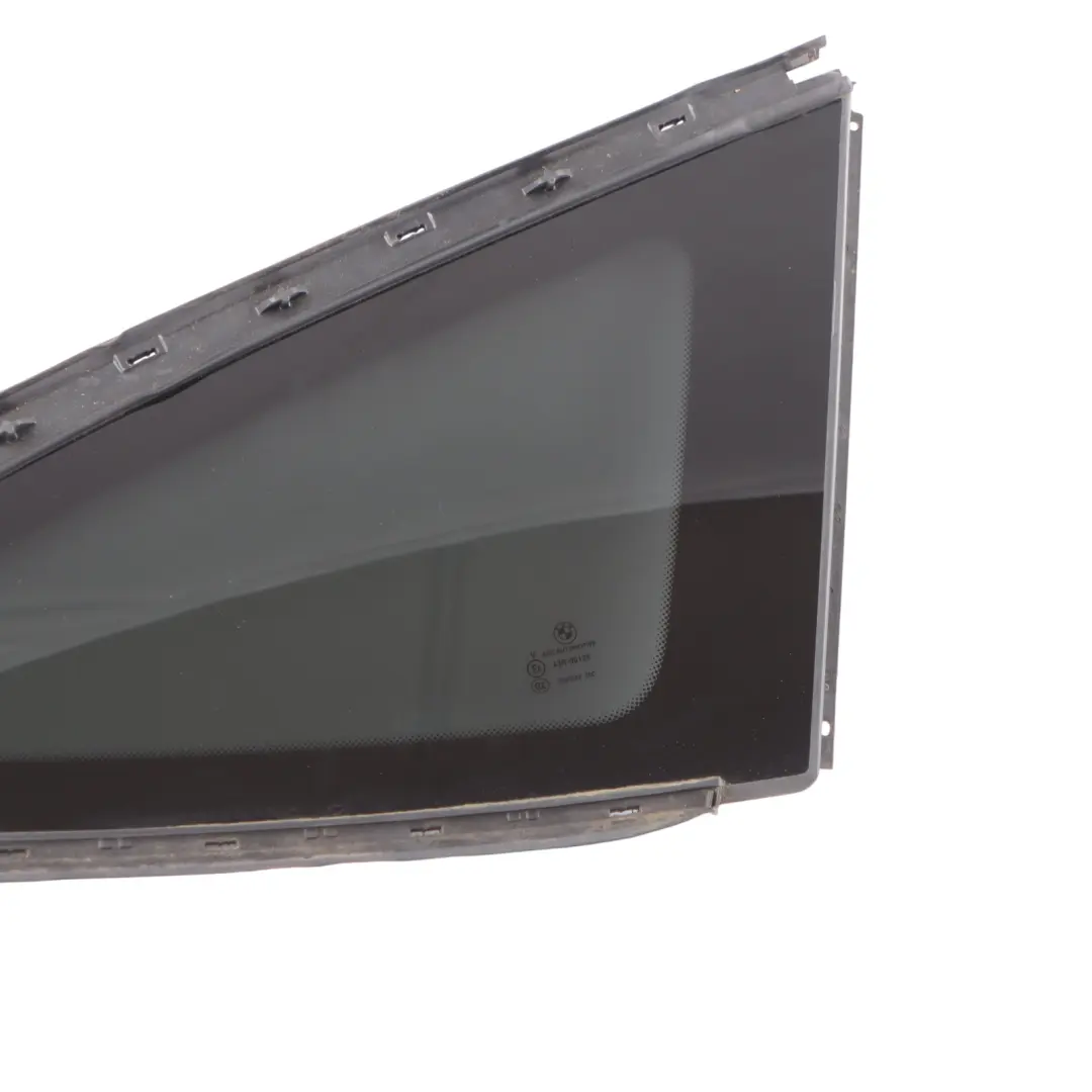 Quarter Side Triangle Window Glass Fixed Right O/S to BMW G32 Rear with Part number 8495578 BMW G32 Rear Quarter Side Triangle Window Glass Fixed Right O/S - SKU 8495578 - Part number 8495578
