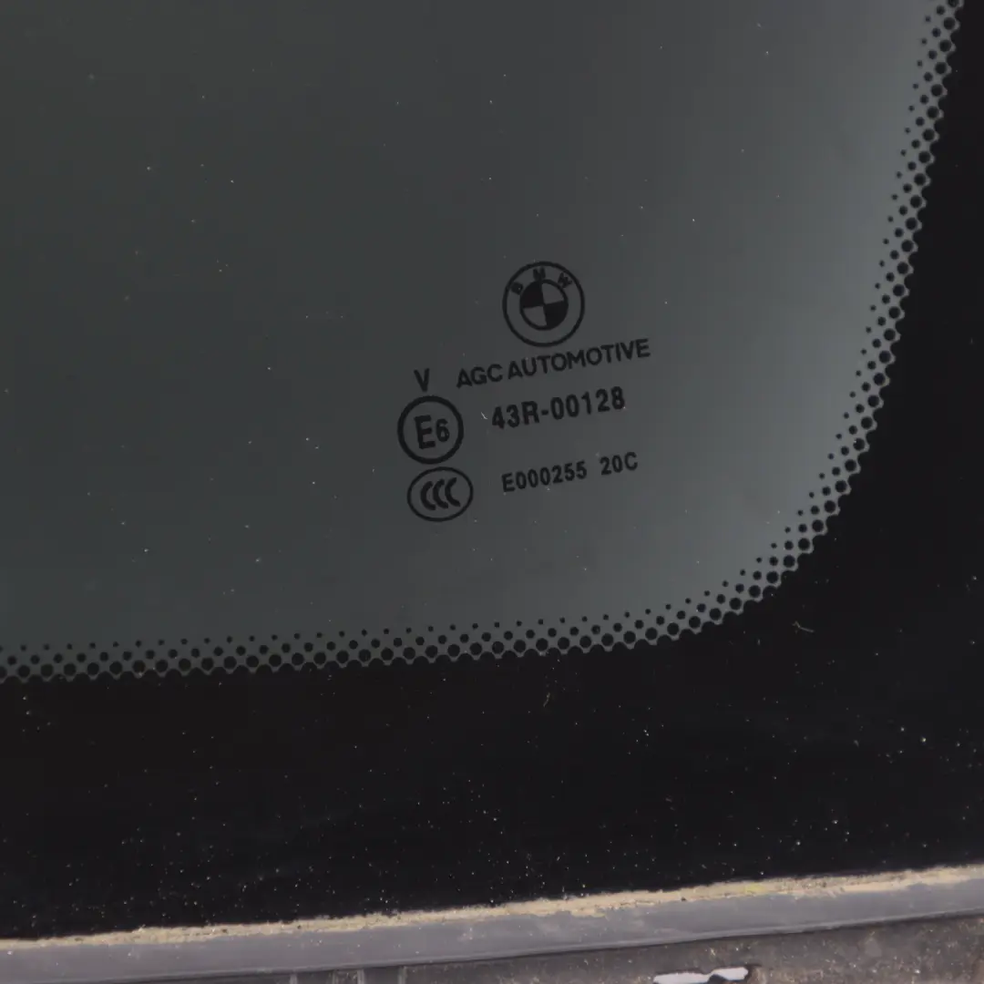 Quarter Side Triangle Window Glass Fixed Right O/S to BMW G32 Rear with Part number 8495578 BMW G32 Rear Quarter Side Triangle Window Glass Fixed Right O/S - SKU 8495578 - Part number 8495578