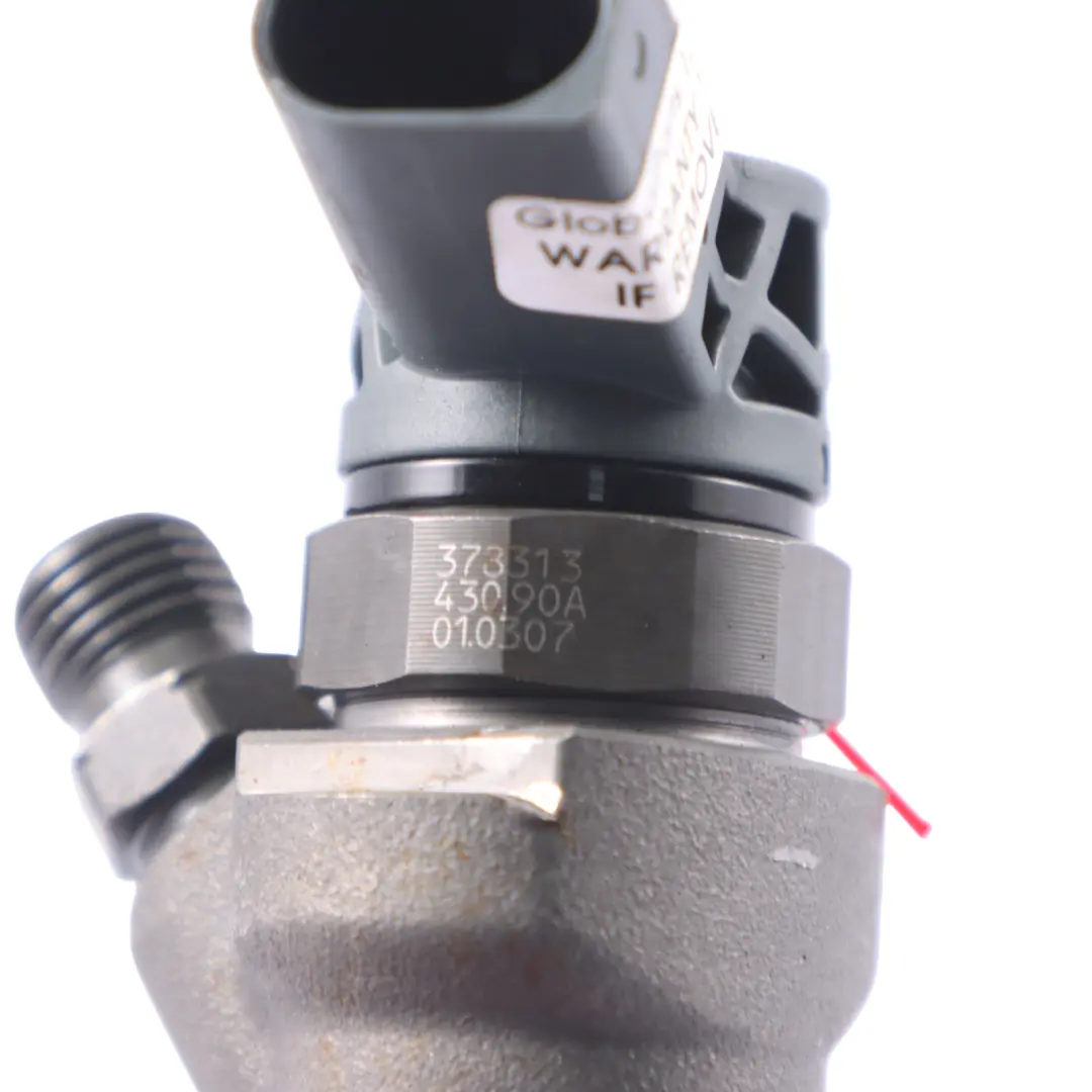 Inyector De Combustible Del Sistema De Boquilla Diesel para BMW E90 E91 E92 con número de pieza 8576298 BMW E90 E91 E92 Inyector De Combustible Del Sistema De Boquilla Diesel - SKU 8576298 - Número de pieza 8576298