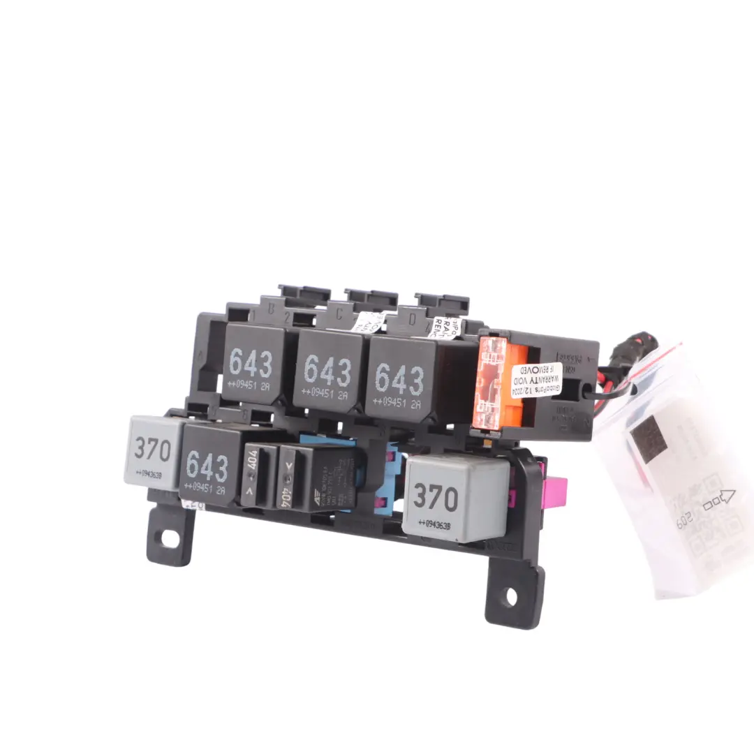 Fuse Relay Box Module Unit Holder Bracket to Audi A6 C6 with Part number 8A0937530 Audi A6 C6 Fuse Relay Box Module Unit Holder Bracket - SKU 8A0937530 - Part number 8A0937530