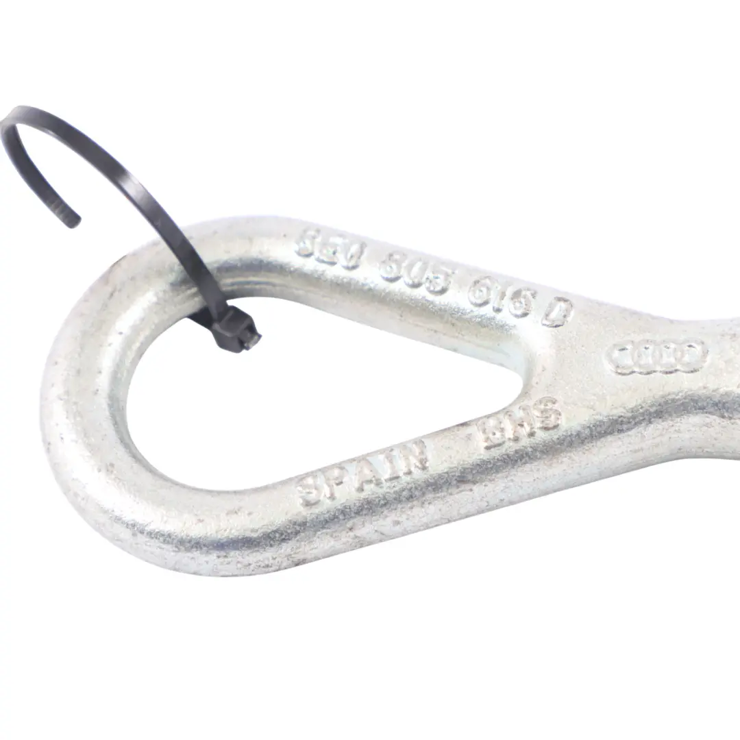 Oeil de remorquage Crochet d'attelage Outil 4B0805616A pour Audi A6 C6 A4 8E à propos du numéro de pièce 8E0805616D Audi A6 C6 A4 8E Oeil de remorquage Crochet d'attelage Outil 4B0805616A - SKU 8E0805616D - Numéro de pièce 8E0805616D