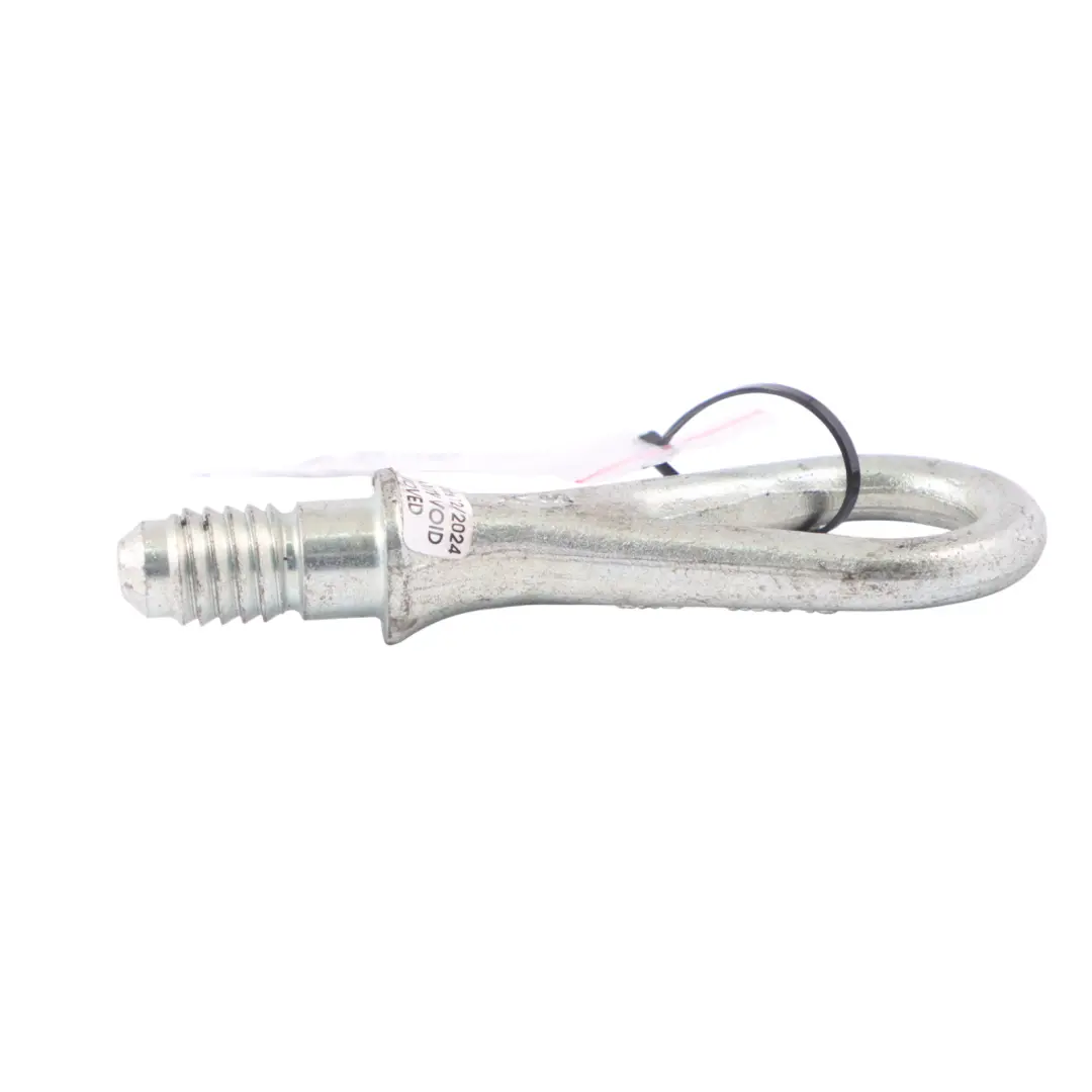 Uchwyt Ucho Hak Holowniczy 4B0805616A do Audi A6 C6 A4 8E o numerze 8E0805616D Audi A6 C6 A4 8E Uchwyt Ucho Hak Holowniczy 4B0805616A - SKU 8E0805616D - Numer Części 8E0805616D