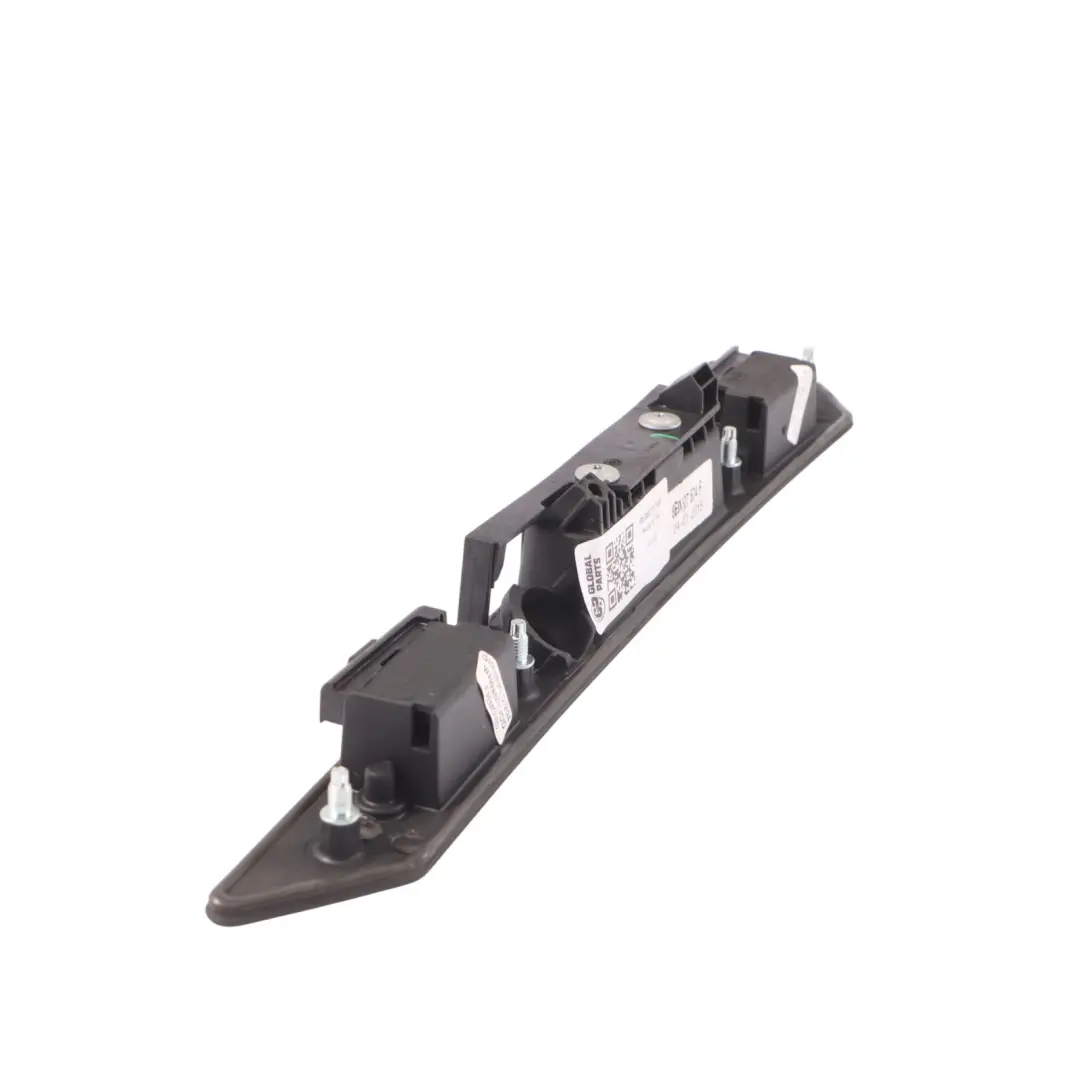 Heck Klappen Griff Koffer Raum Verkleidung für Audi A3 8V Cabrio mit Teilenummer 8E0827574F Audi A3 8V Cabrio Heck Klappen Griff Koffer Raum Verkleidung - SKU 8E0827574F - Teilenummer 8E0827574F