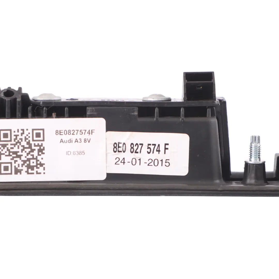 Maniglia Portellone Posteriore Pannello Bagagliaio per Audi A3 8V Cabrio con numero di parte 8E0827574F Audi A3 8V Cabrio Maniglia Portellone Posteriore Pannello Bagagliaio - SKU 8E0827574F - Numero di parte 8E0827574F