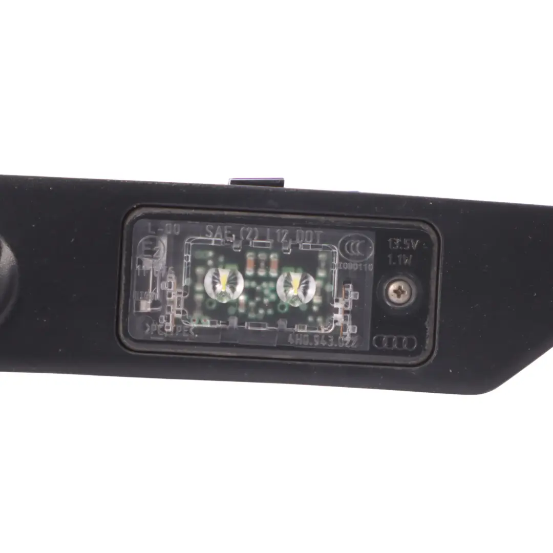 Audi A3 8V Cabrio Manija Embellecedor Panel Placa Luz - SKU 8E0827574F - Número de pieza 8E0827574F