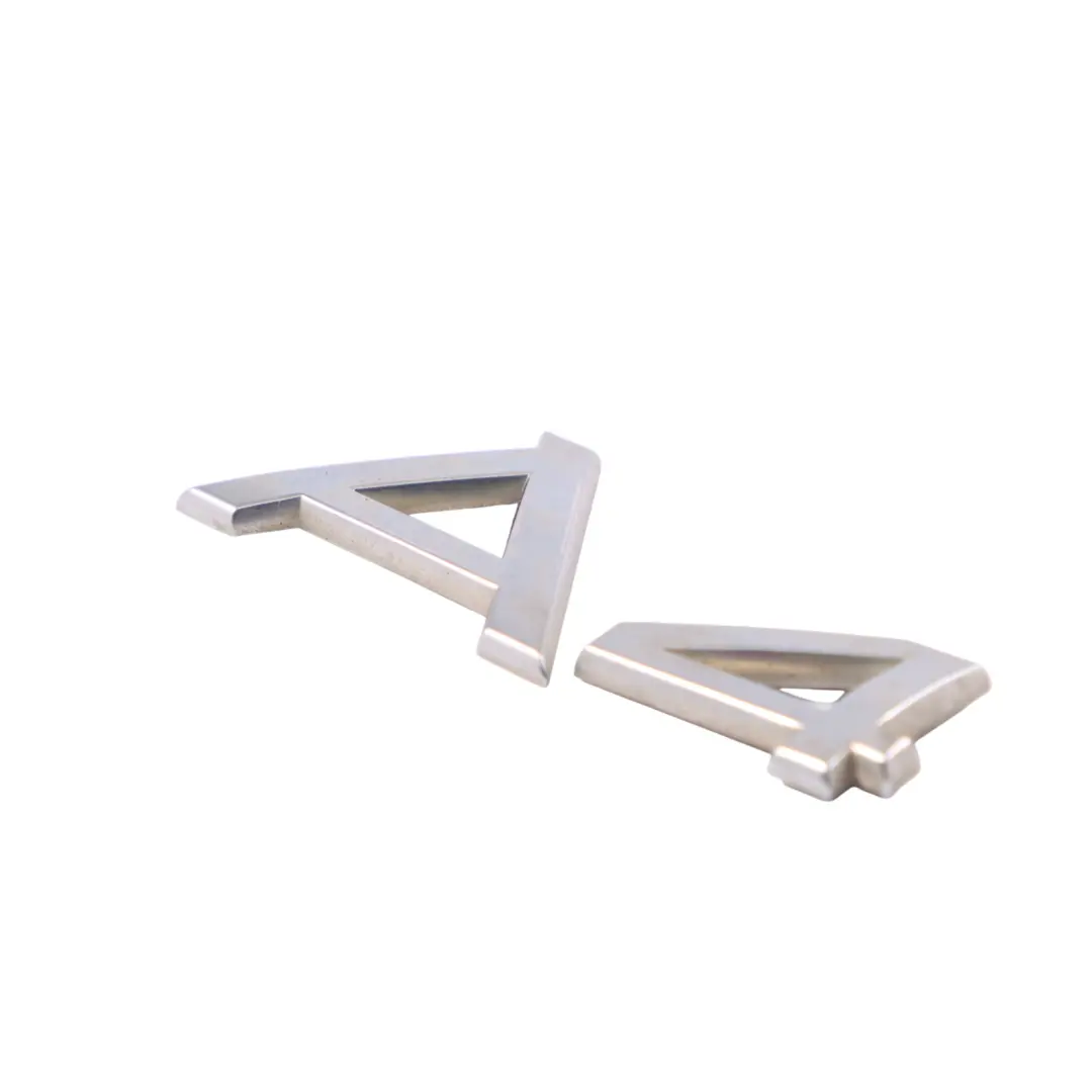 Tronco Trasero Escotilla Bota Insignia Emblema Cromo A4 para Audi A4 B8 con número de pieza 8H0853741 Audi A4 B8 Tronco Trasero Escotilla Bota Insignia Emblema Cromo A4 - SKU 8H0853741 - Número de pieza 8H0853741