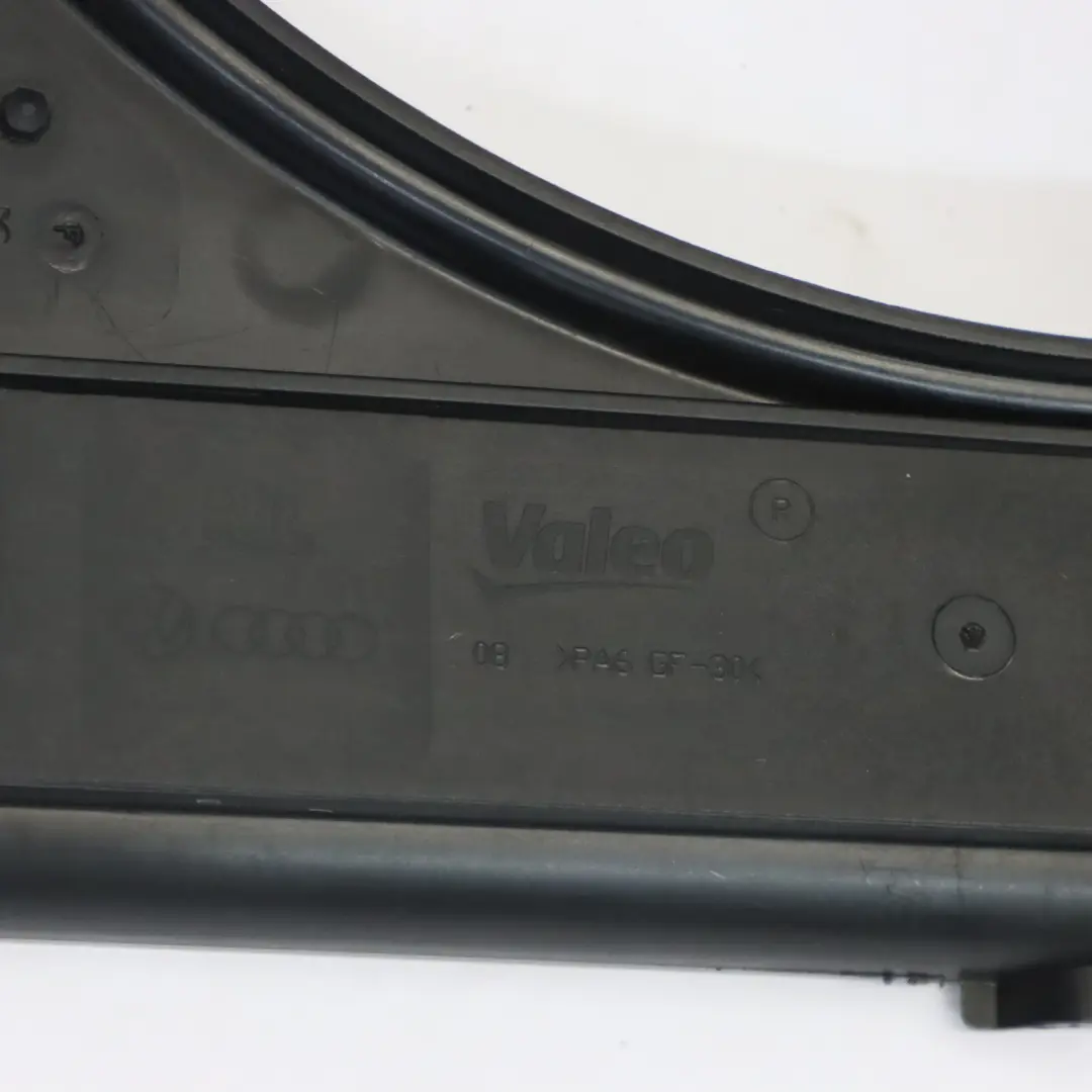 Audi A4 B8 2.0 TDI CAHA Carcasa del ventilador del radiador del - SKU 8K0121003AG - Número de pieza 8K0121003AG