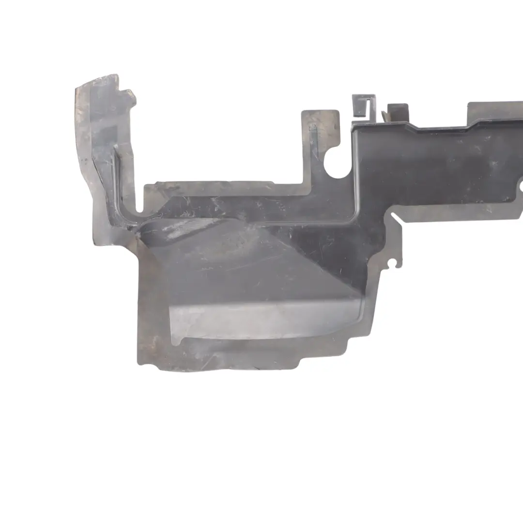 Guide Right O/S Coolant Radiator to Audi RS4 B8 Avant 4.2 Petrol FSI Air with Part number 8K0121284R Audi RS4 B8 Avant 4.2 Petrol FSI Air Guide Right O/S Coolant Radiator - SKU 8K0121284R - Part number 8K0121284R