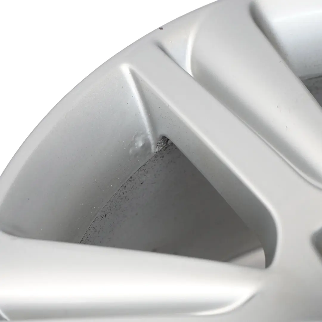 Audi A4 B8 A5 8T Jante argentée en alliage 17" ET:45 7,5J 8K0601025B - SKU 8K0601025B-2 - Numéro de pièce 8K0601025B-2
