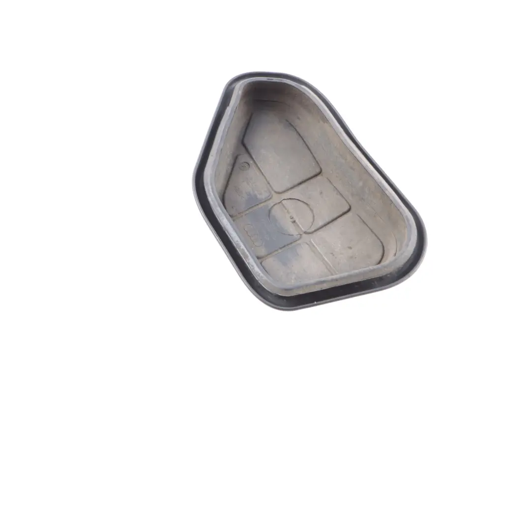 Front Bung Plug Cover Lateral Trim Panel Right O/S to Audi A4 B8 with Part number 8K0803594 Audi A4 B8 Front Bung Plug Cover Lateral Trim Panel Right O/S - SKU 8K0803594 - Part number 8K0803594