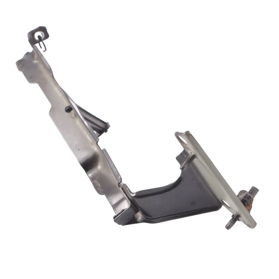 Audi A4 B8 Front Lower Wing Guide Bracket Mount Carrier Left N/S - SKU 8K0821135P - Part number 8K0821135P