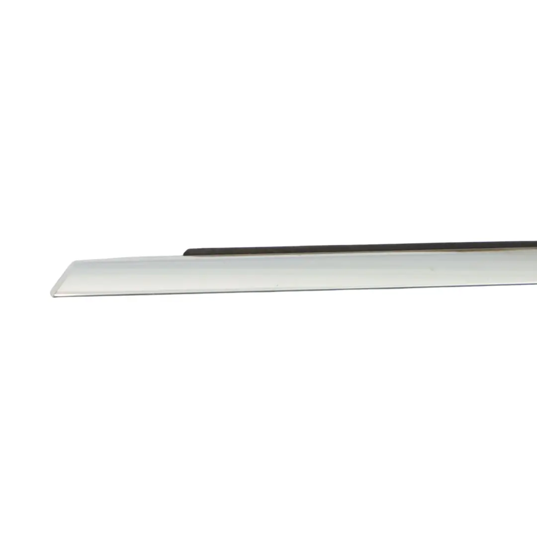Audi A4 B8 Joint de vitre avant Porte gauche Joint d'étanchéité - SKU 8K0853283H - Numéro de pièce 8K0853283H