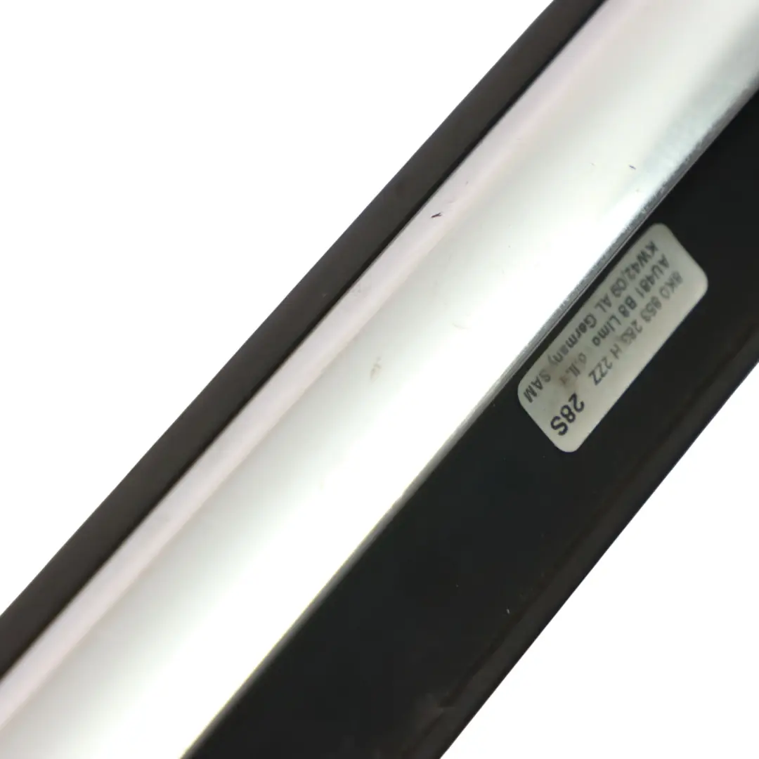 Audi A4 B8 Joint de vitre avant Porte gauche Joint d'étanchéité - SKU 8K0853283H - Numéro de pièce 8K0853283H