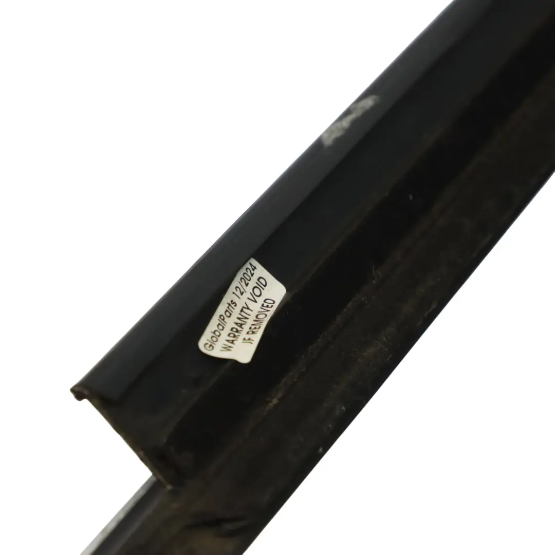 Burlete exterior para ventana puerta delantera Izquierda para Audi A4 B8 con número de pieza 8K0853283J Audi A4 B8 Burlete exterior para ventana puerta delantera Izquierda - SKU 8K0853283J - Número de pieza 8K0853283J