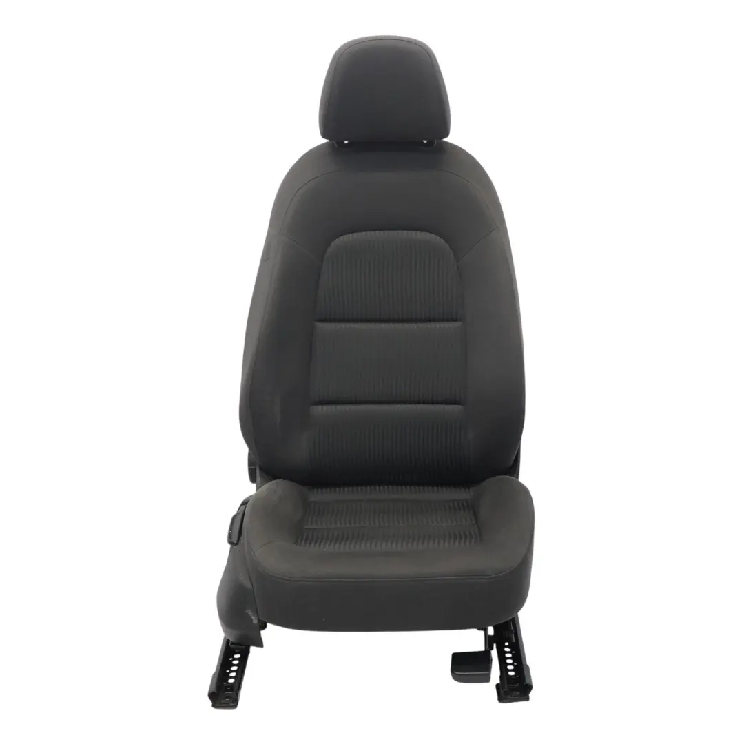 Audi A4 B8 Fotel Prawy Przód Materiał Czarny - SKU 8K0881806-1 - Numer Części 8K0881806