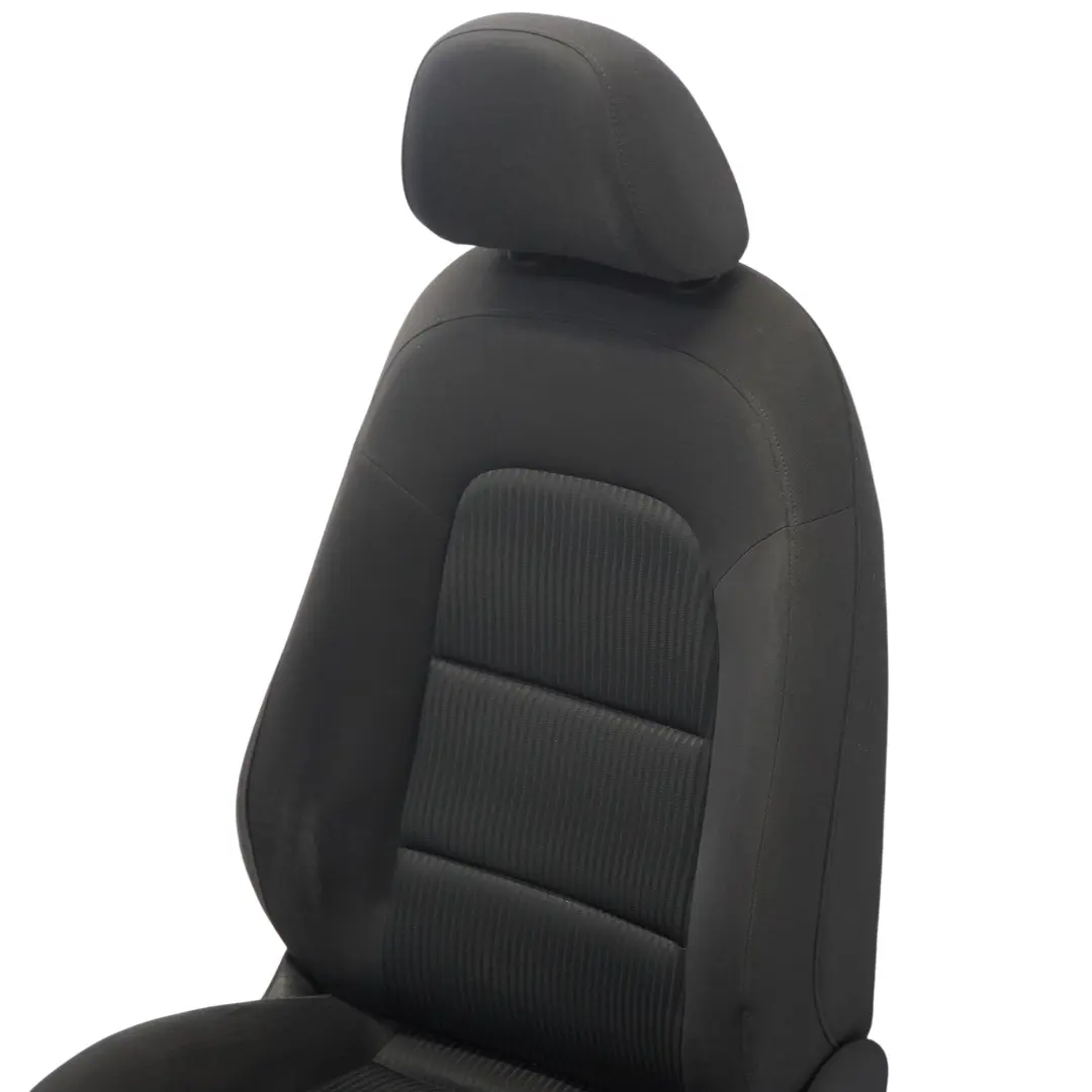 Audi A4 B8 Fotel Prawy Przód Materiał Czarny - SKU 8K0881806-1 - Numer Części 8K0881806