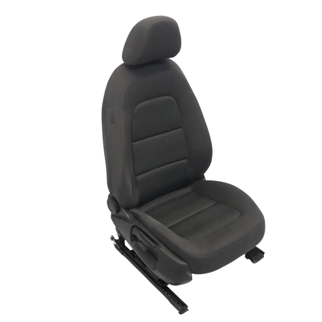 Audi A4 B8 Fotel Prawy Przód Materiał Czarny - SKU 8K0881806-1 - Numer Części 8K0881806