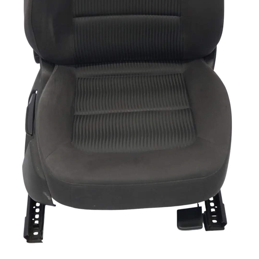 Audi A4 B8 Vorder Sitz Rechts Innenraum Stoff Schwarz Seele - SKU 8K0881806-1 - Teilenummer 8K0881806