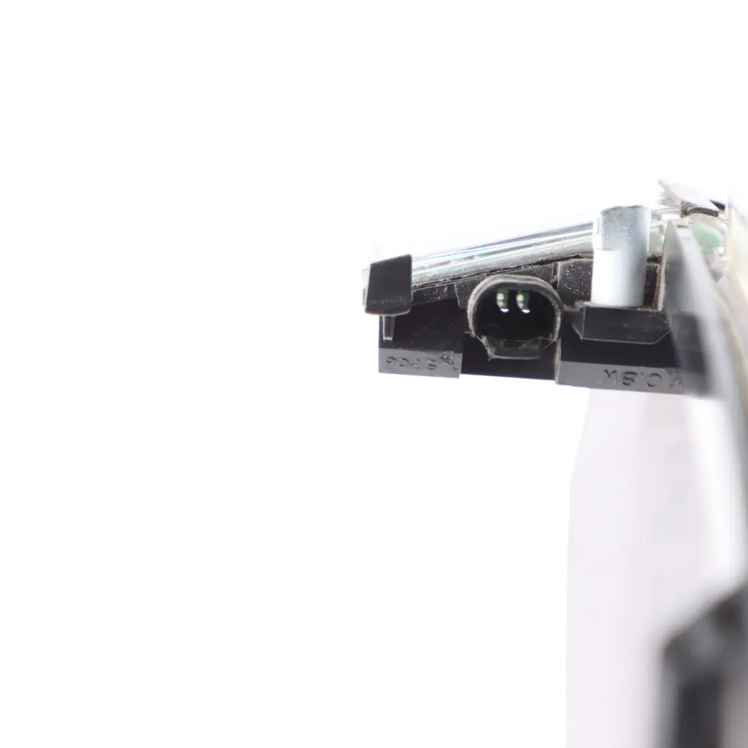 Rétroviseur Indicateur d'aile Répétiteur Clignotant Droit pour Audi Q3 8U à propos du numéro de pièce 8K0949102 Audi Q3 8U Rétroviseur Indicateur d'aile Répétiteur Clignotant Droit - SKU 8K0949102 - Numéro de pièce 8K0949102