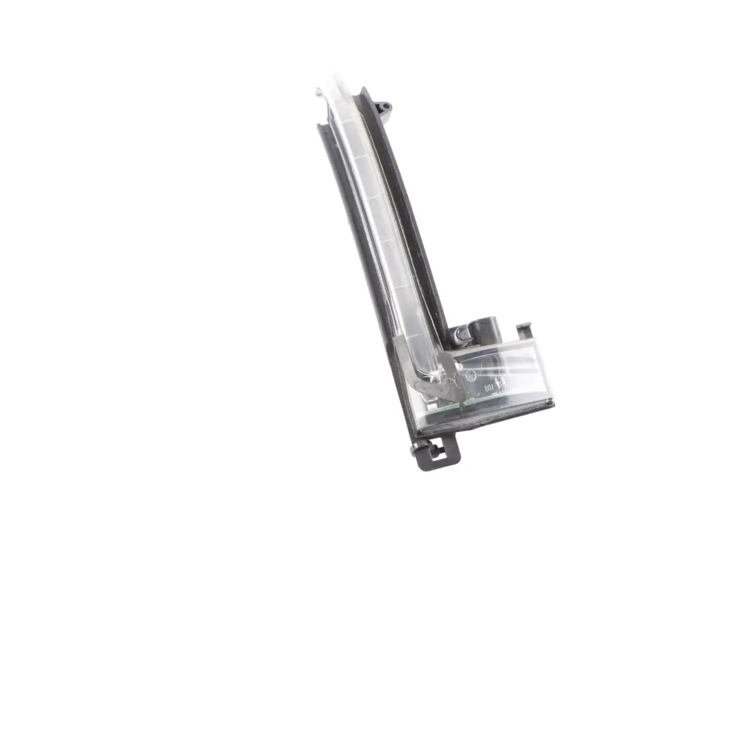 Audi Q3 8U Rétroviseur Indicateur d'aile Répétiteur Clignotant Droit - SKU 8K0949102 - Numéro de pièce 8K0949102