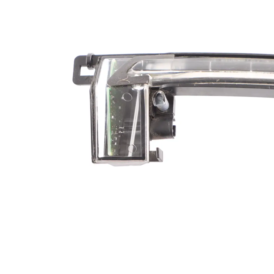 Rétroviseur Indicateur d'aile Répétiteur Clignotant Droit pour Audi Q3 8U à propos du numéro de pièce 8K0949102 Audi Q3 8U Rétroviseur Indicateur d'aile Répétiteur Clignotant Droit - SKU 8K0949102 - Numéro de pièce 8K0949102