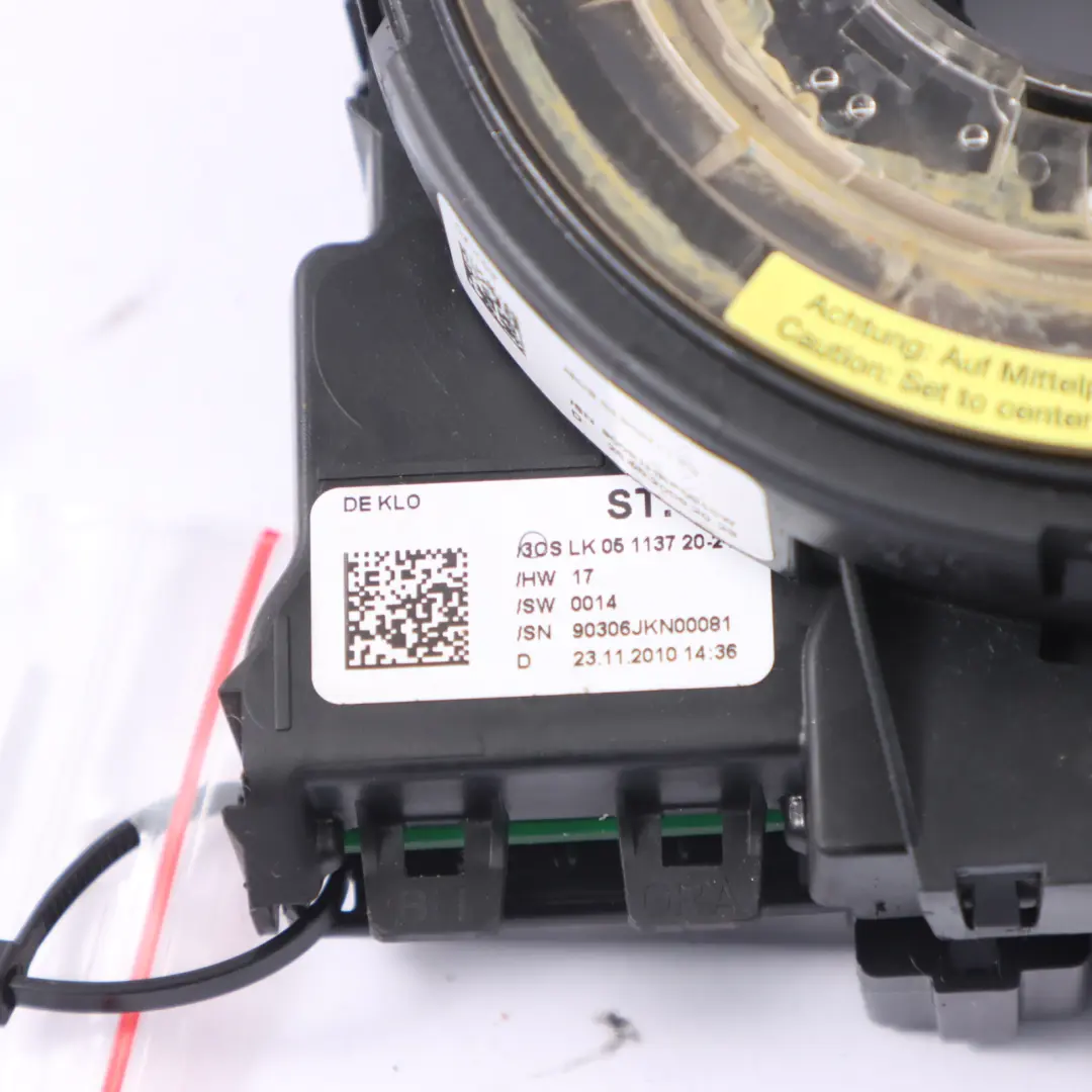 Schleifring Audi A4 B8 8K A5 8T Lenkrad Squib Modul 8K0953568Q für mit Teilenummer 8K0953568F Schleifring Audi A4 B8 8K A5 8T Lenkrad Squib Modul 8K0953568Q - SKU 8K0953568F - Teilenummer 8K0953568F