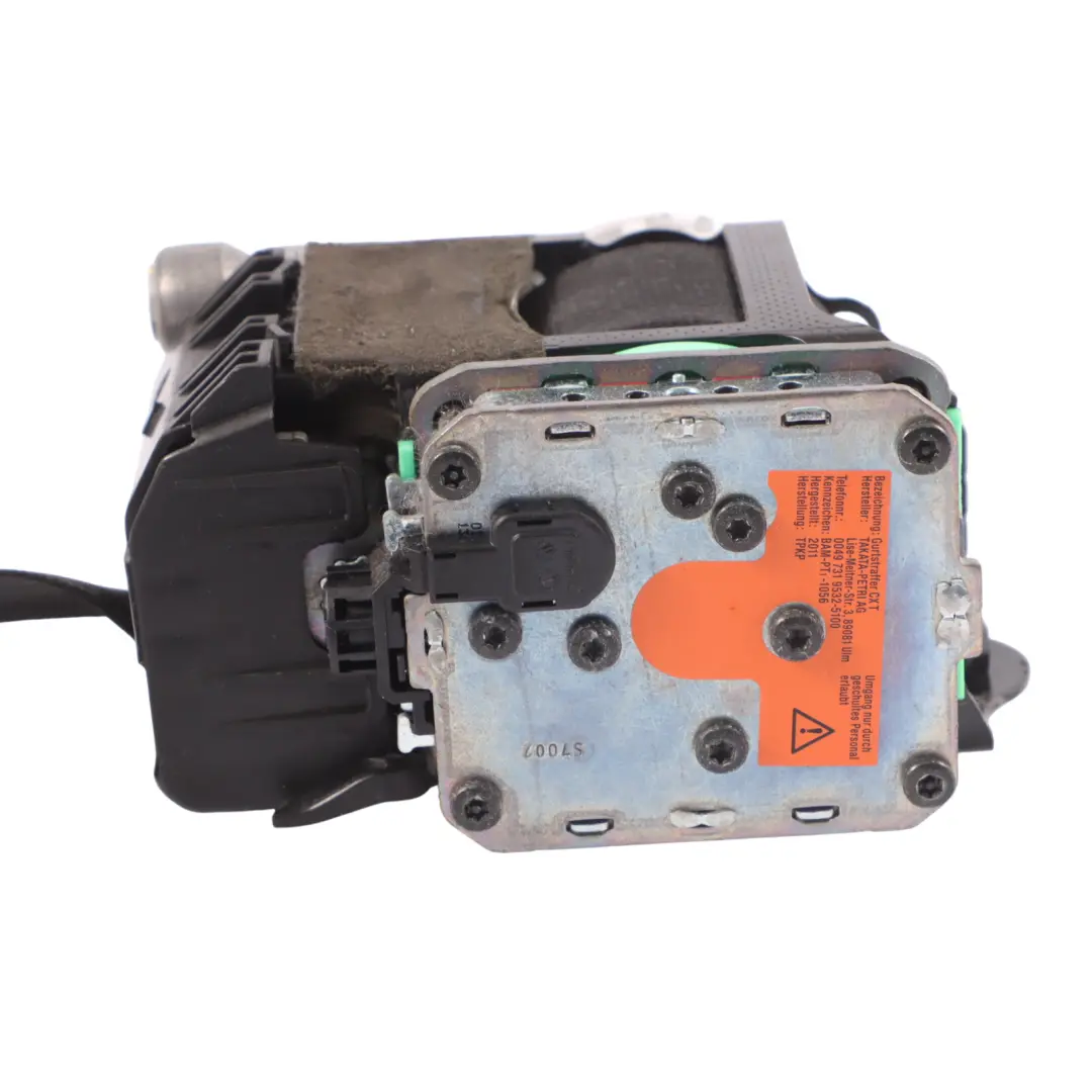 Ceinture de sécurité supérieure avant droite noire pour Audi A4 B8 à propos du numéro de pièce 8K1857706K Audi A4 B8 Ceinture de sécurité supérieure avant droite noire - SKU 8K1857706K-1 - Numéro de pièce 8K1857706K