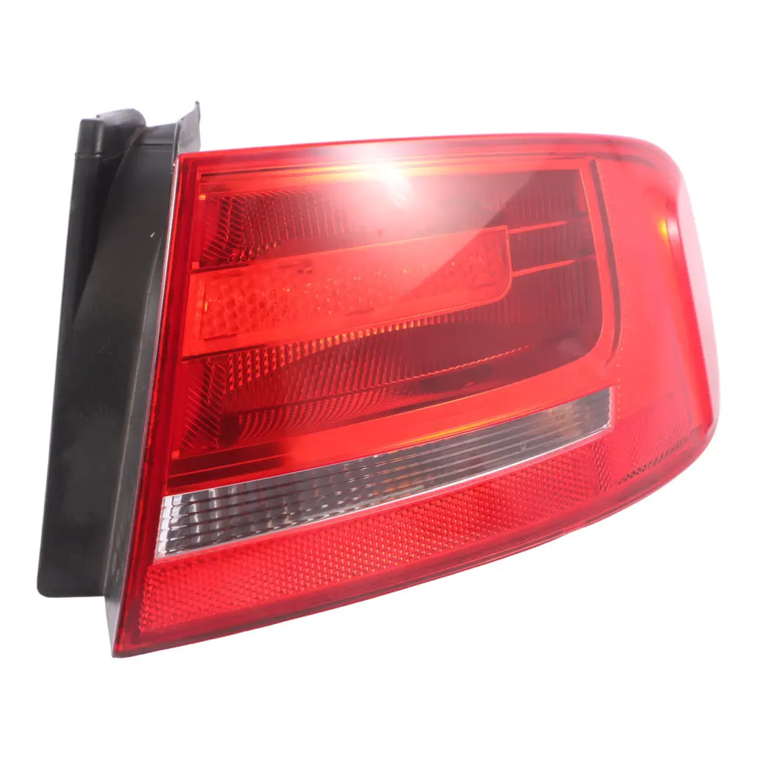 Audi A4 B8 Limousine Hinten Rechts Lampe Rücklicht Seitenwand - SKU 8K5945096D-1 - Teilenummer 8K5945096D