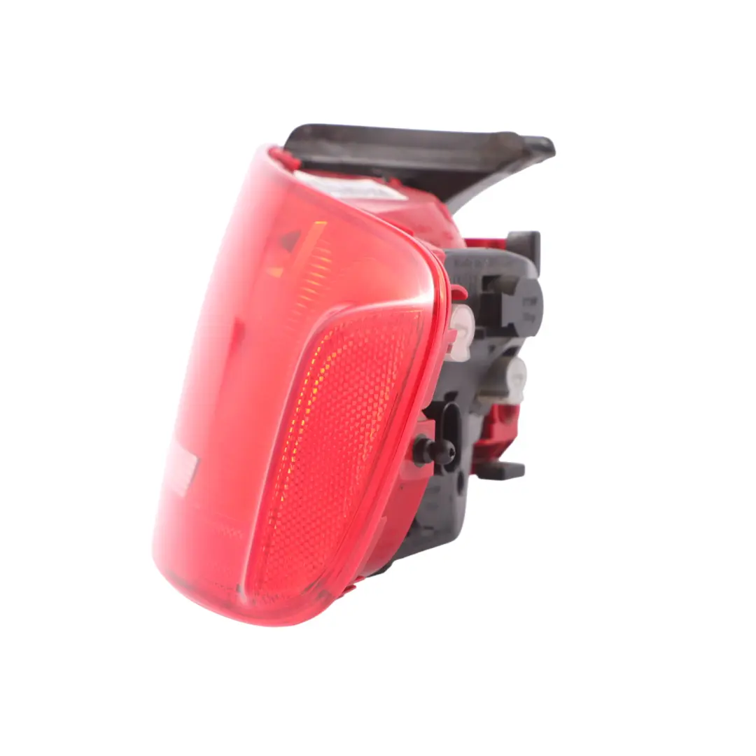 Tylne Prawa Lampa Panelu Bocznego do Audi A4 B8 Sedan o numerze 8K5945096D Audi A4 B8 Sedan Tylne Prawa Lampa Panelu Bocznego - SKU 8K5945096D-1 - Numer Części 8K5945096D