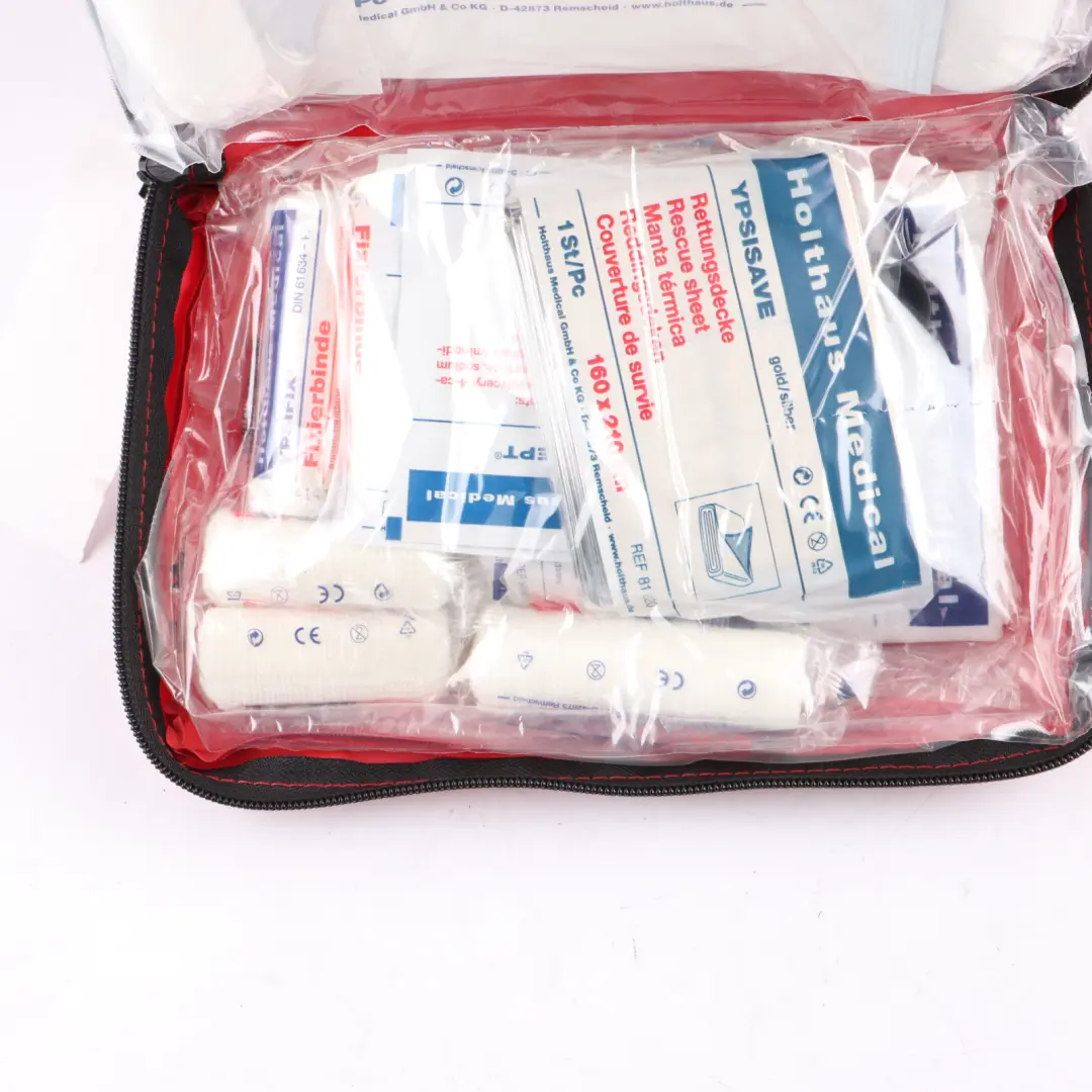 Audi RS4 B8 Trousse De Premiers Secours Universelle Pochette Rouge - SKU 8P0860282G - Numéro de pièce 8P0860282G