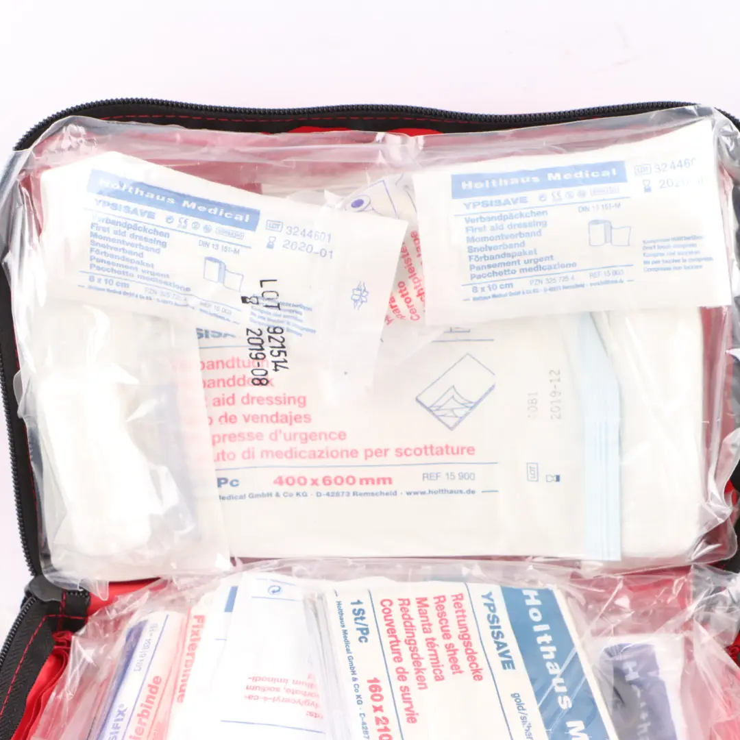 Audi RS4 B8 Universal First Aid Emergency Medical Kit Red Pouch - SKU 8P0860282G - Part number 8P0860282G