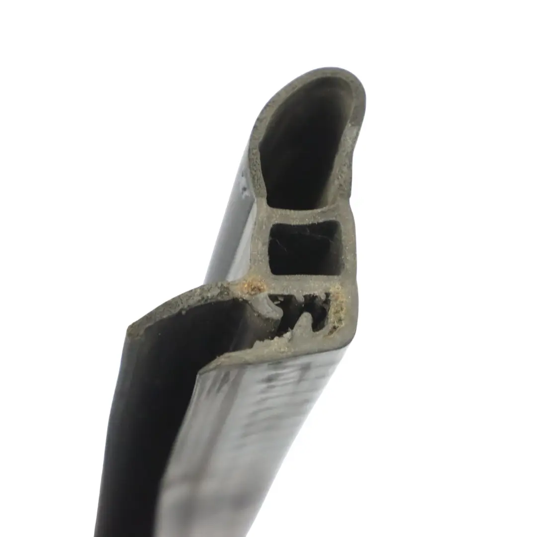 Audi A4 B8 Under Bonnet Bulk Head Rubber Weather Seal Gasket 8T0823723A - SKU 8T0823723B - Part number 8T0823723B