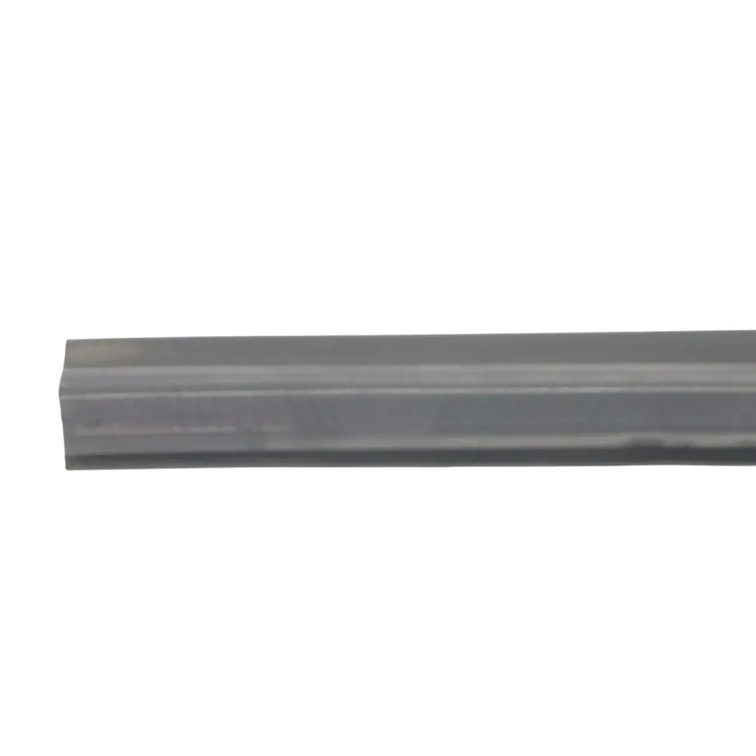 Audi A4 B8 Sotto il cofano testa di gomma guarnizione di tenuta 8T0823723A - SKU 8T0823723B - Numero di parte 8T0823723B