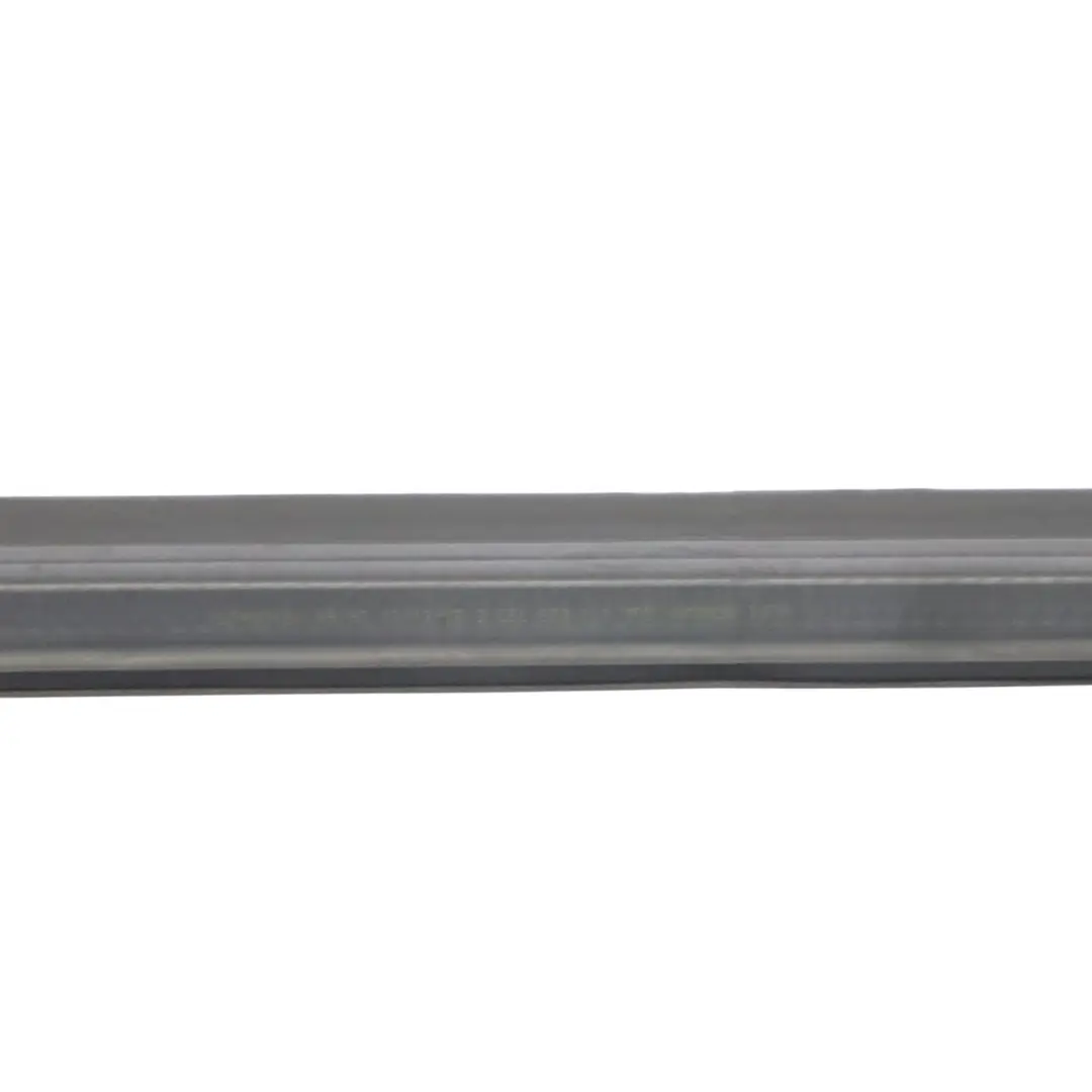 Audi A4 B8 Sotto il cofano testa di gomma guarnizione di tenuta 8T0823723A - SKU 8T0823723B - Numero di parte 8T0823723B