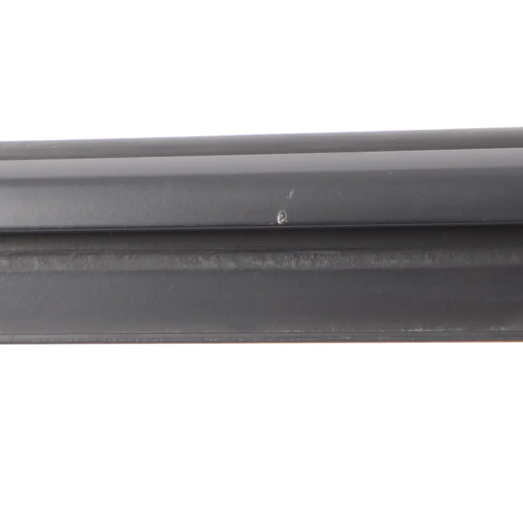 Tür Dichtungs Streifen Gummi Rechts für Audi A5 S5 8T Coupe mit Teilenummer 8T0853284E Audi A5 S5 8T Coupe Tür Dichtungs Streifen Gummi Rechts - SKU 8T0853284E - Teilenummer 8T0853284E