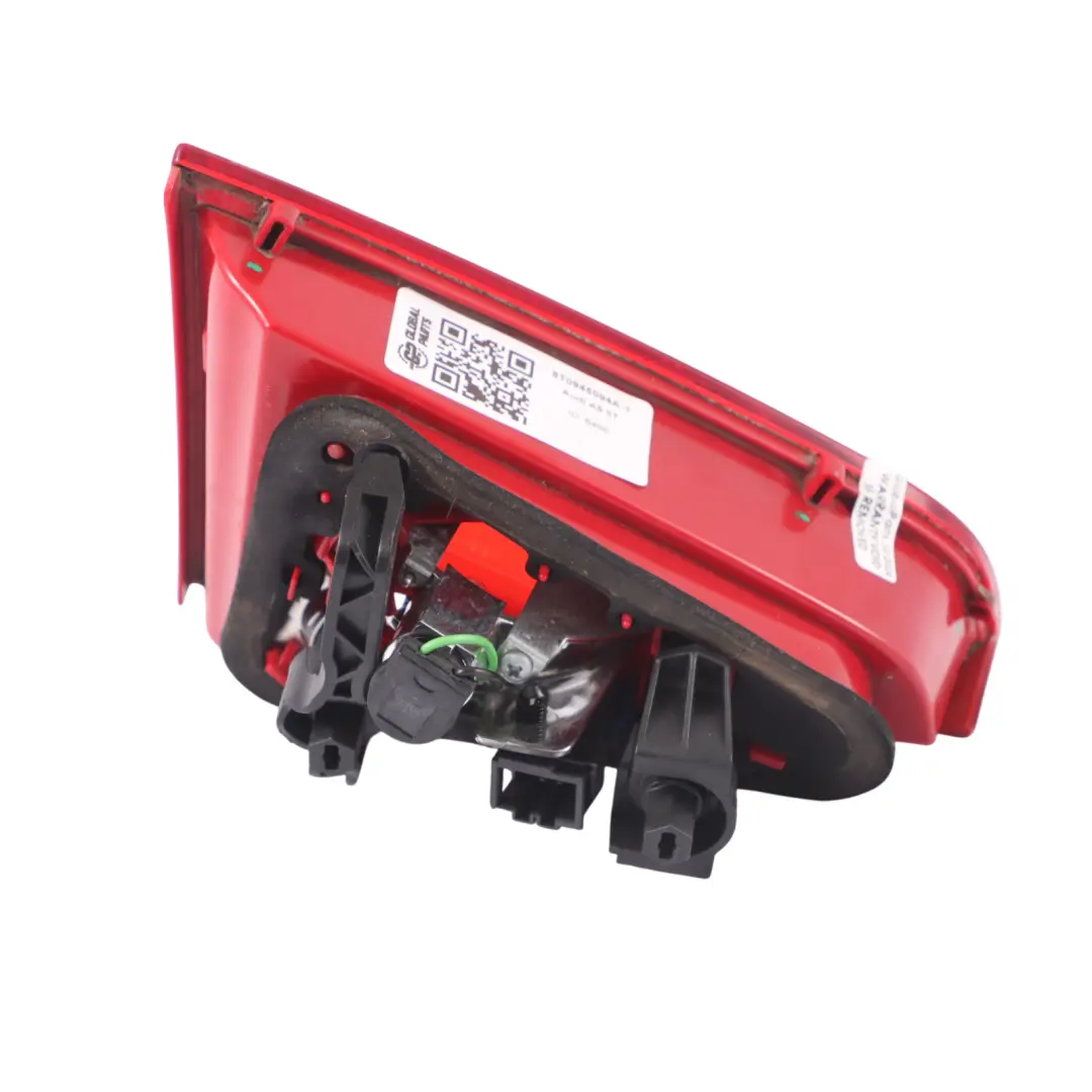Fanale Posteriore Fanale Interno Portello Destro per Audi A5 8T con numero di parte 8T0945094A Audi A5 8T Fanale Posteriore Fanale Interno Portello Destro - SKU 8T0945094A-1 - Numero di parte 8T0945094A