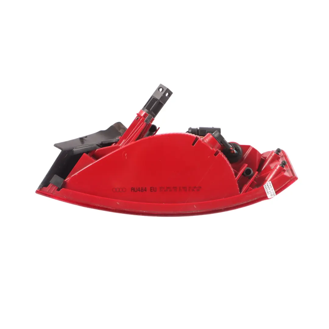 Luz Trasera Lado Exterior Guardabarros Izquierdo para Audi A5 8T con número de pieza 8T0945095D Audi A5 8T Luz Trasera Lado Exterior Guardabarros Izquierdo - SKU 8T0945095D-1 - Número de pieza 8T0945095D